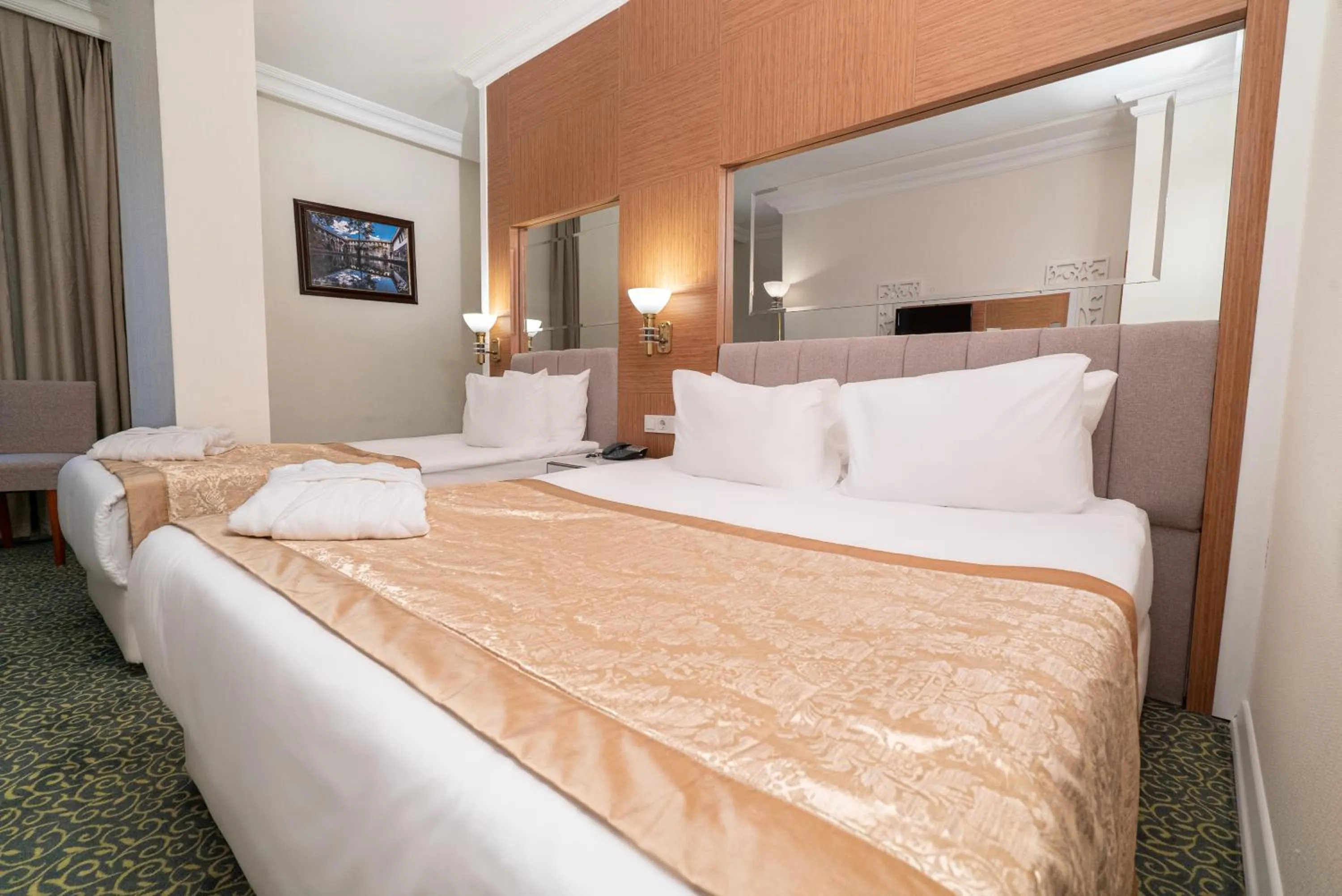 Bed in The Green Park Diyarbakir