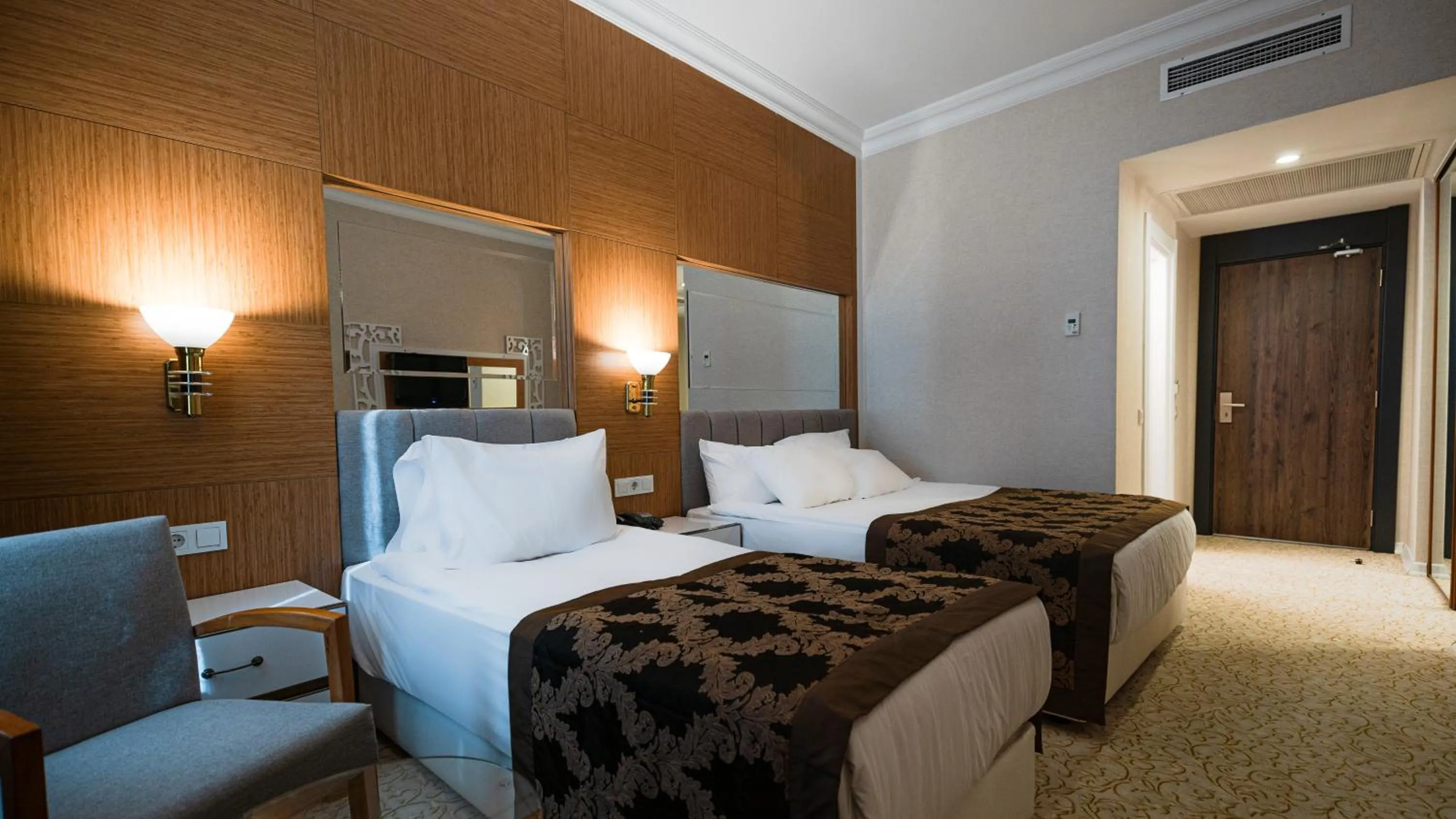 Bedroom, Bed in The Green Park Diyarbakir