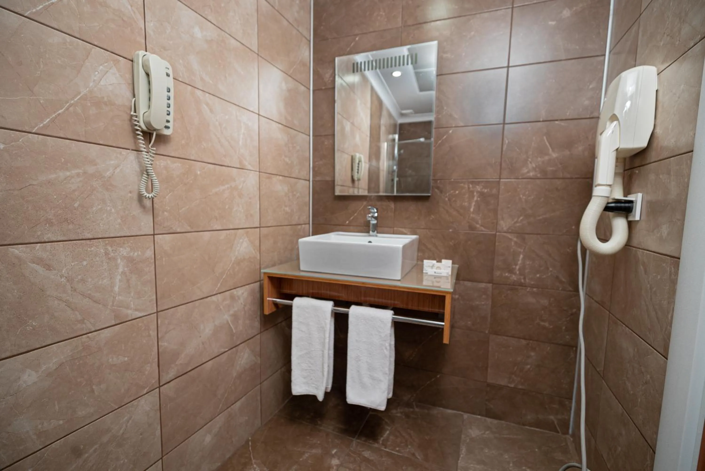 Bathroom in The Green Park Diyarbakir