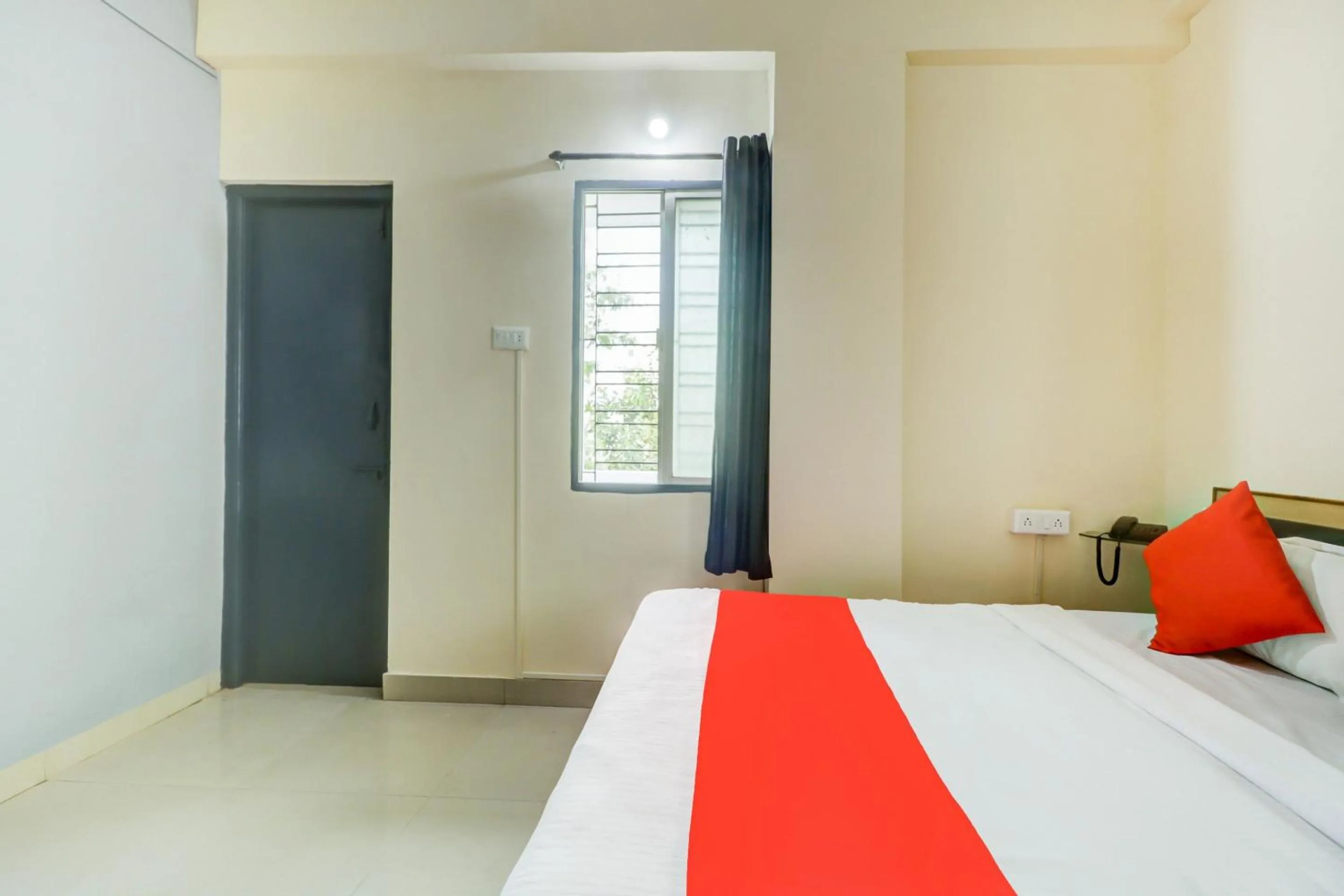 Bedroom, Bed in Hotel O The Crown Inn