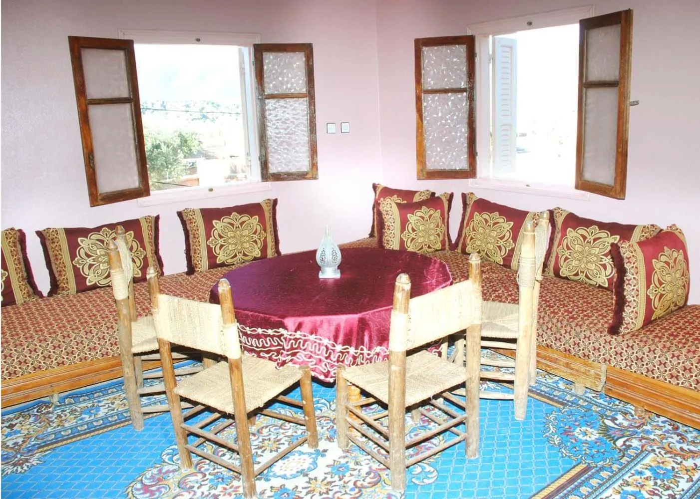 Dining area in Hotel France Ouzoud