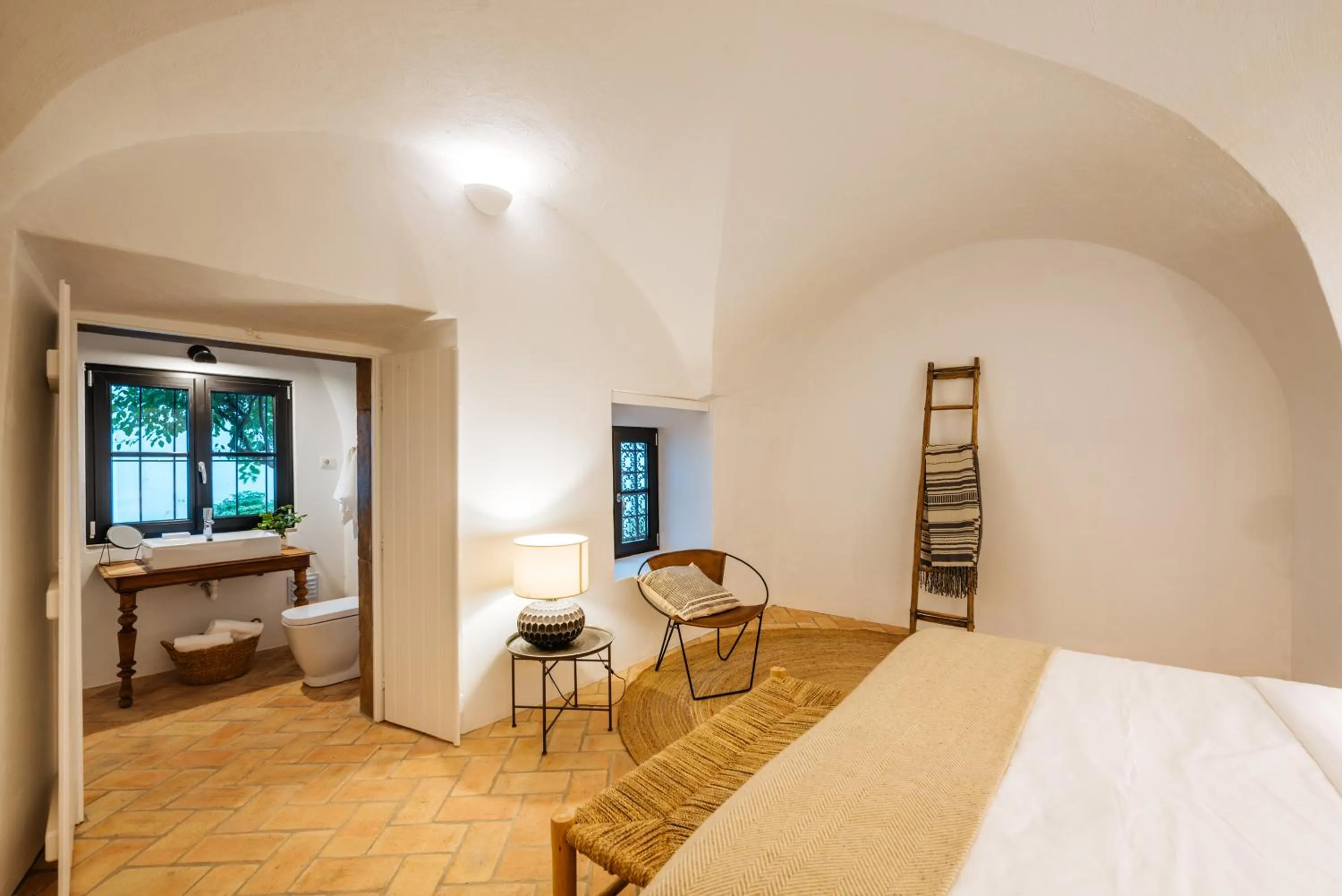 Property building, Bed in Aljana Guest House Beja