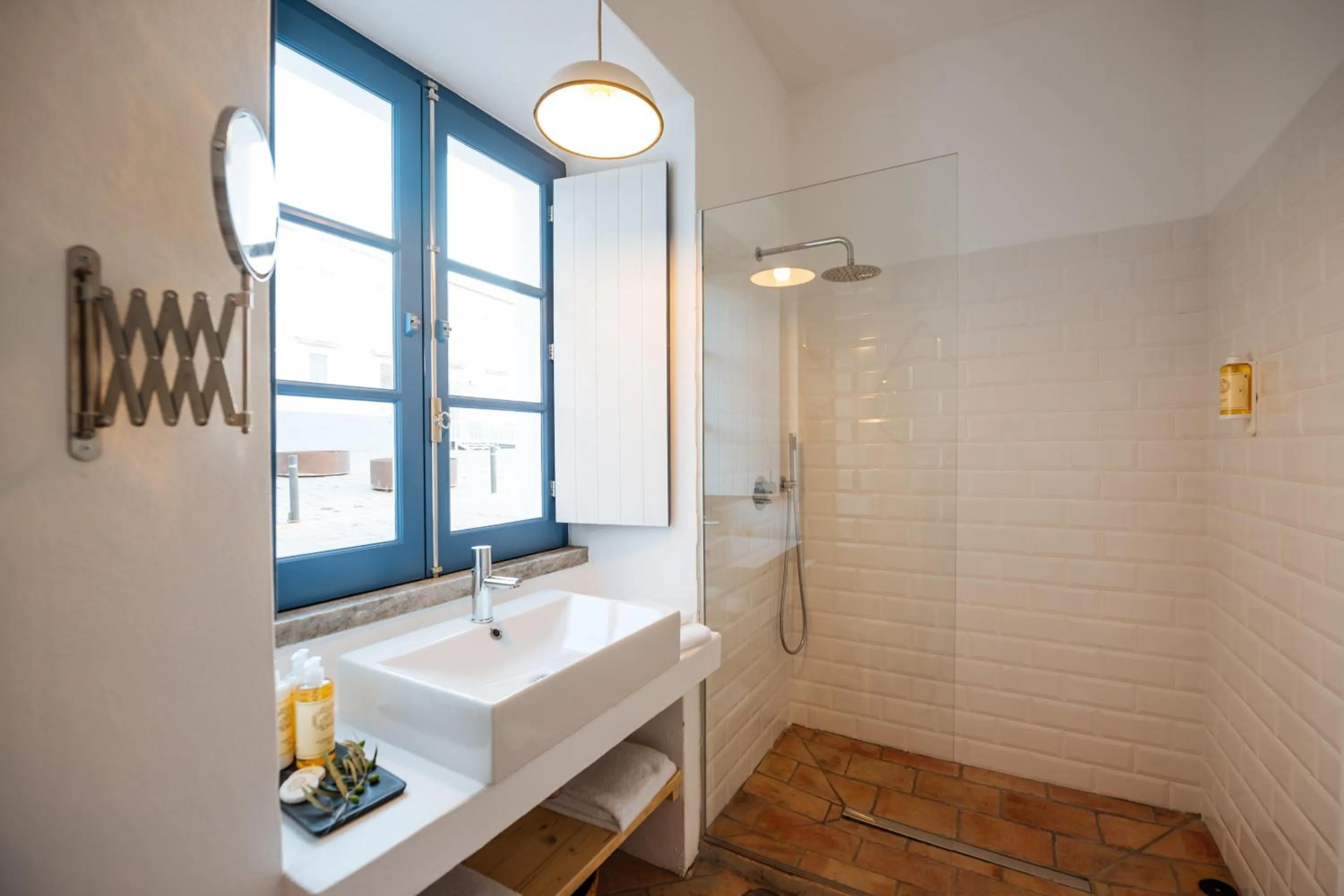 Toilet in Aljana Guest House Beja