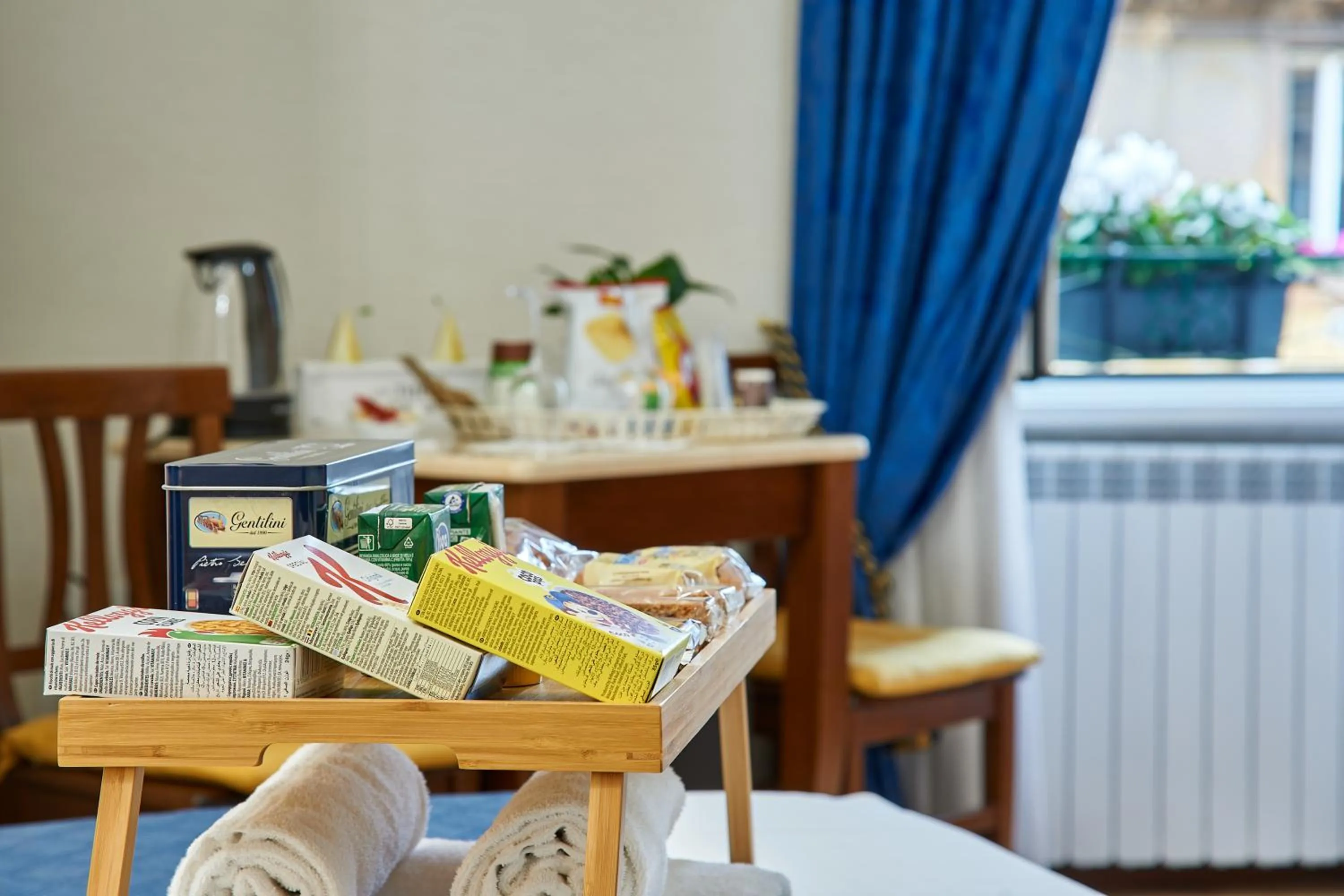 Breakfast in Fabrizio's Rooms