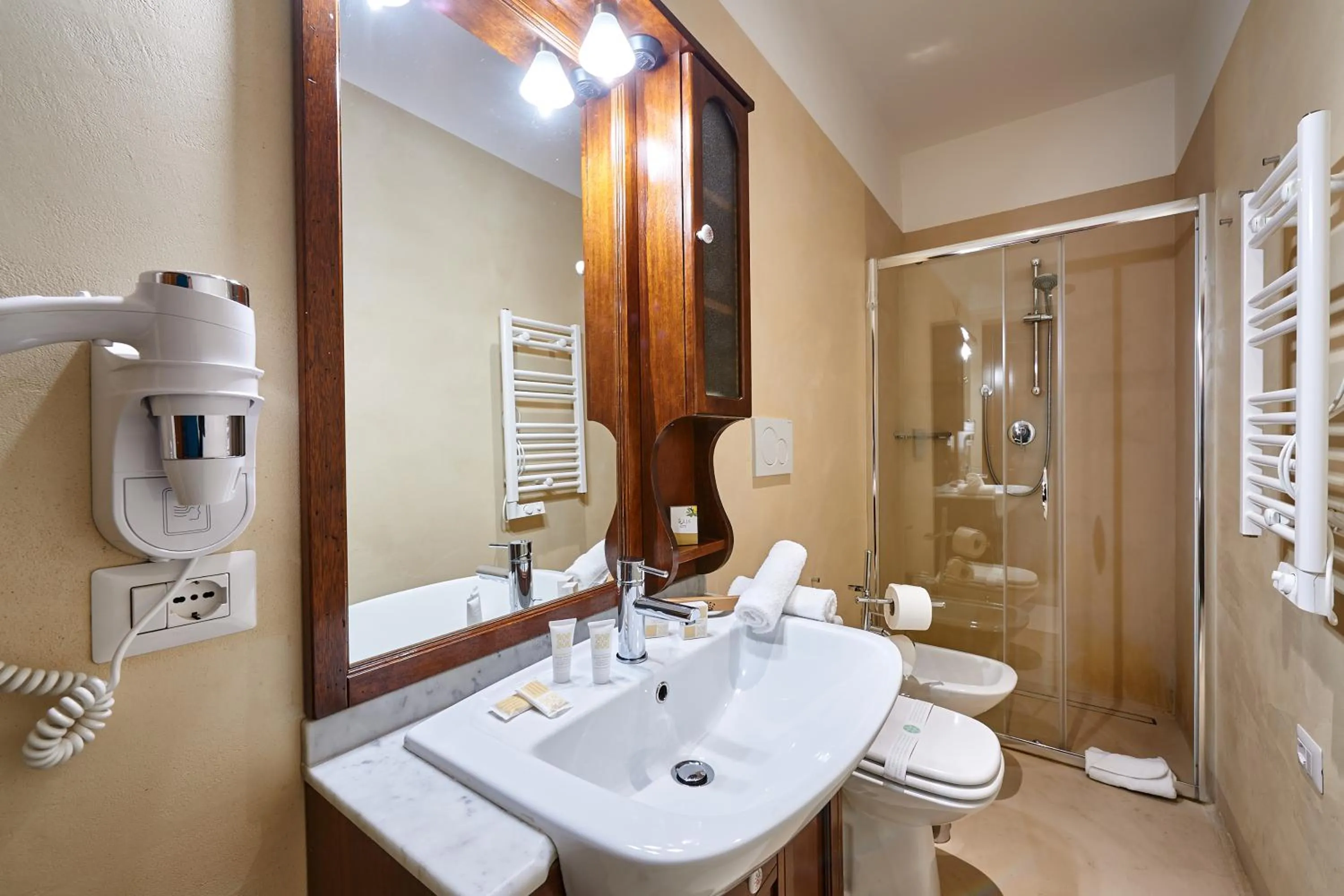 Bathroom in Fabrizio's Rooms