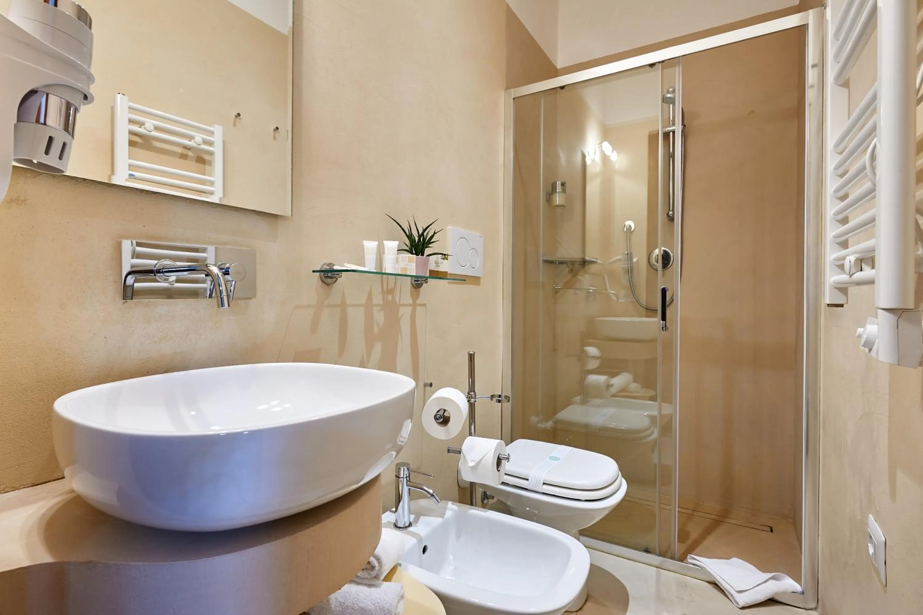 Bathroom in Fabrizio's Rooms