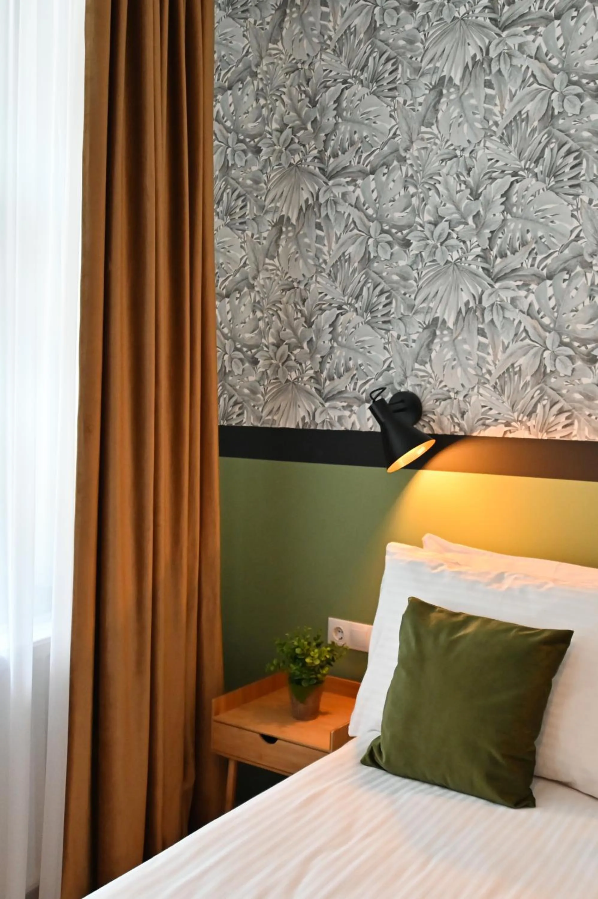 Bed in Althof Apartments