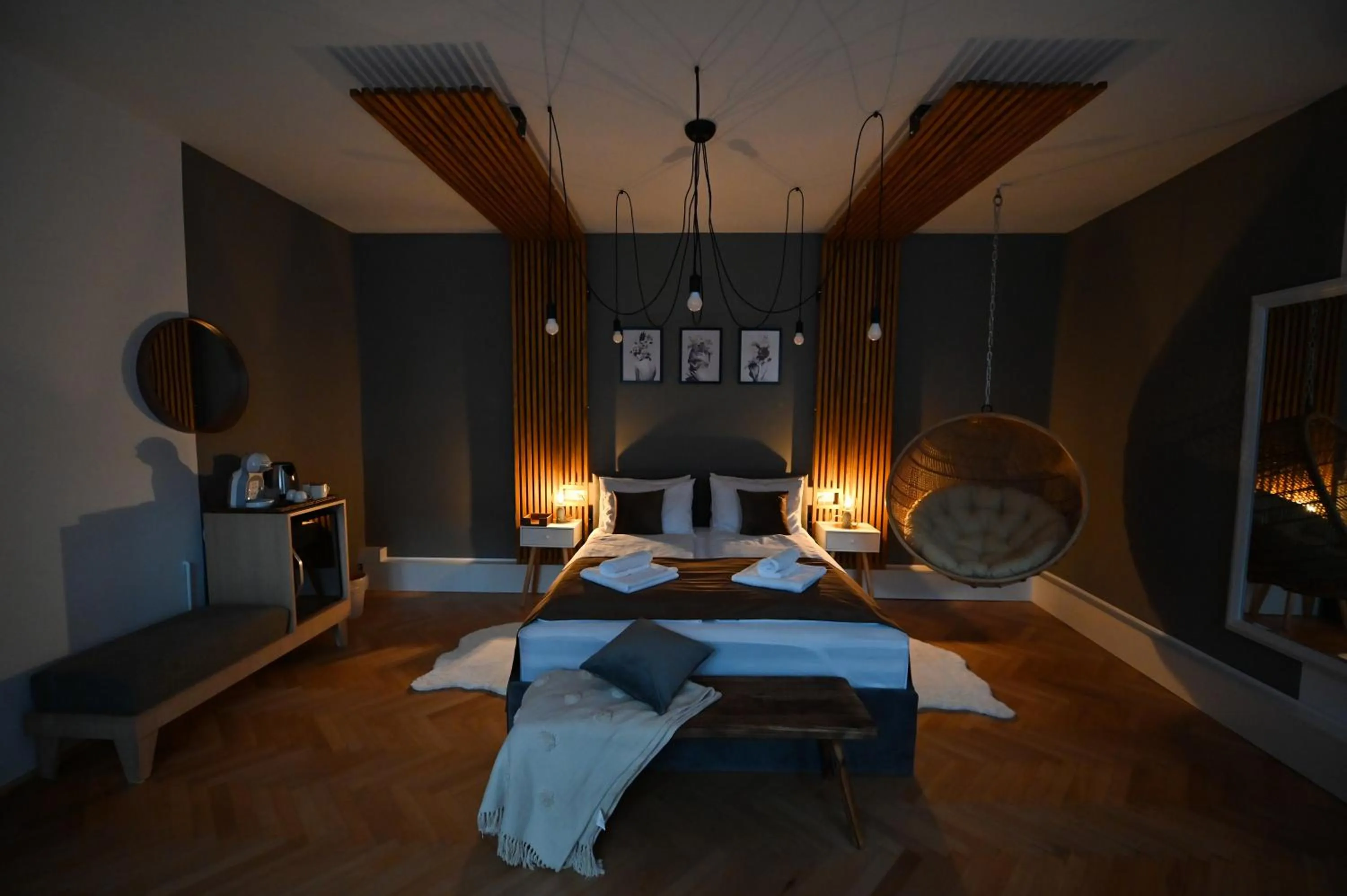 Bed in Althof Apartments