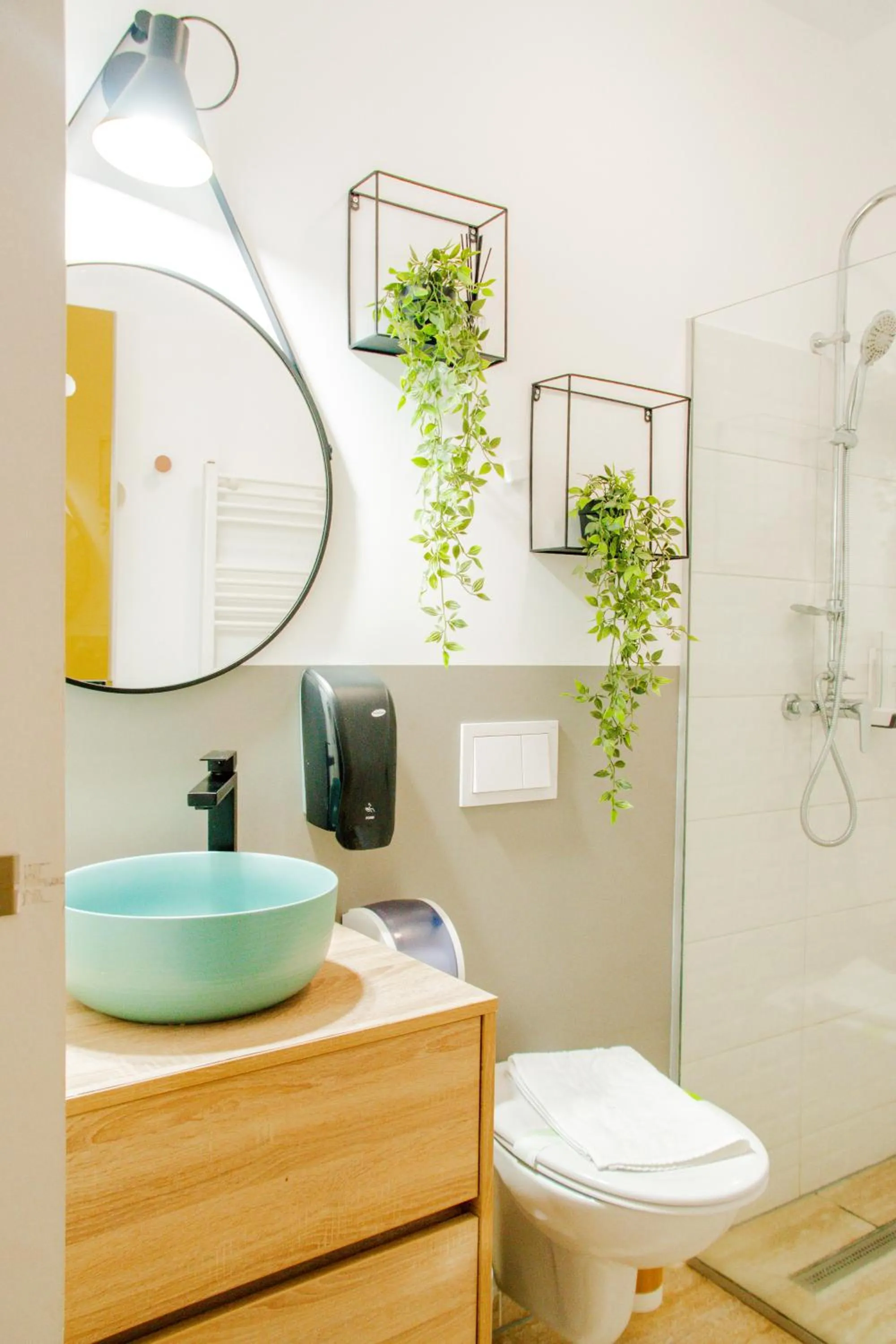 Shower in Althof Apartments