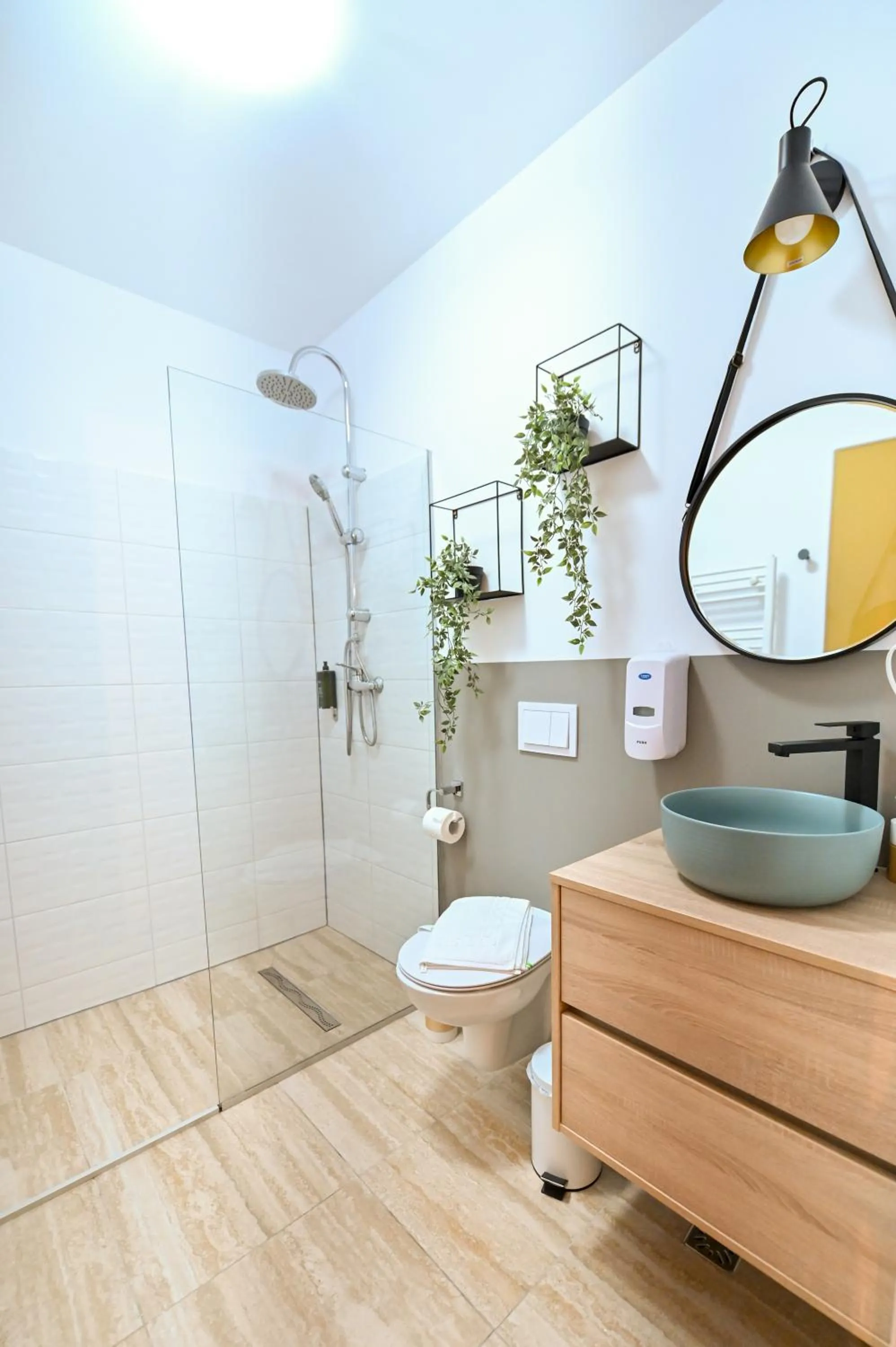 Shower in Althof Apartments