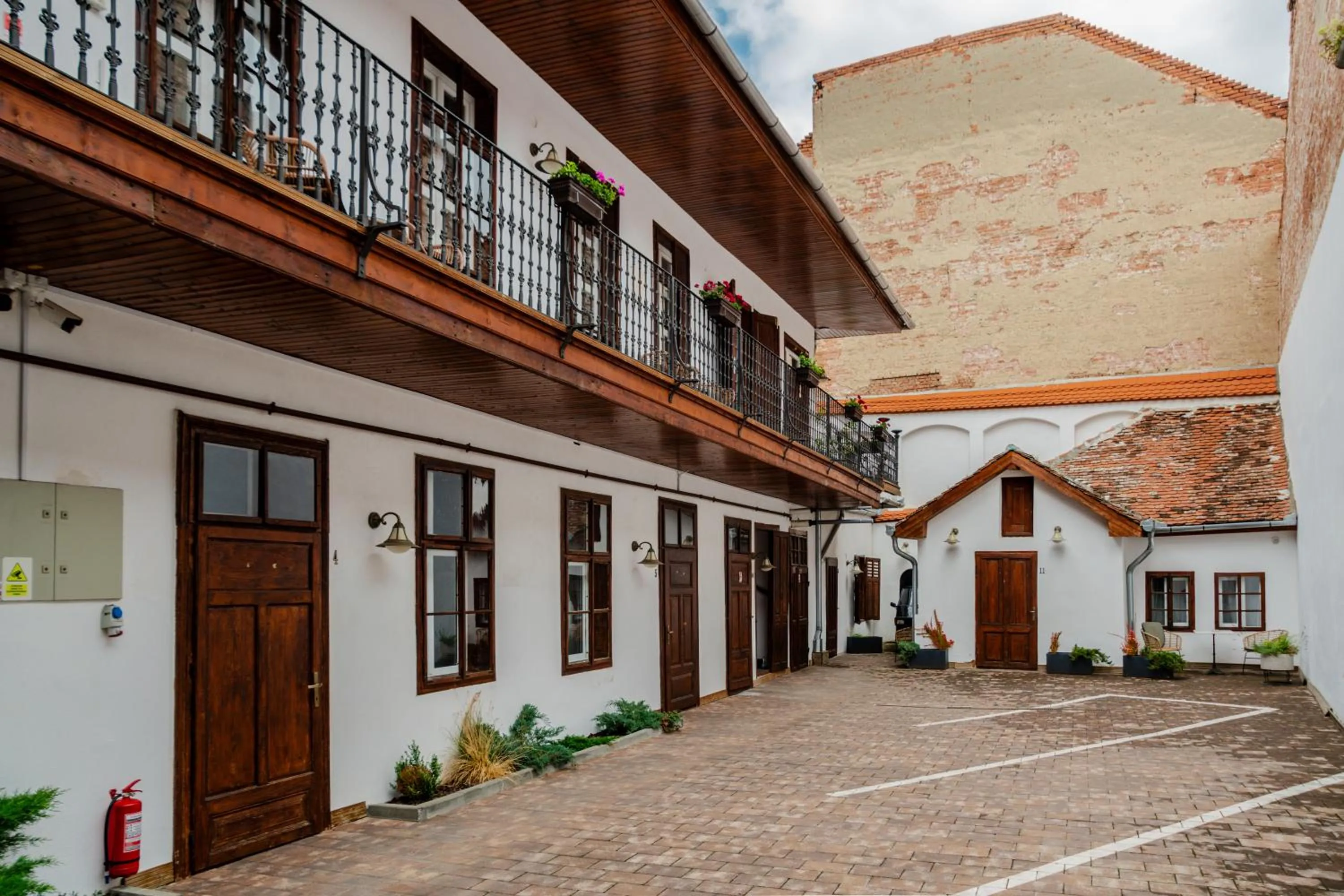 Parking in Althof Apartments