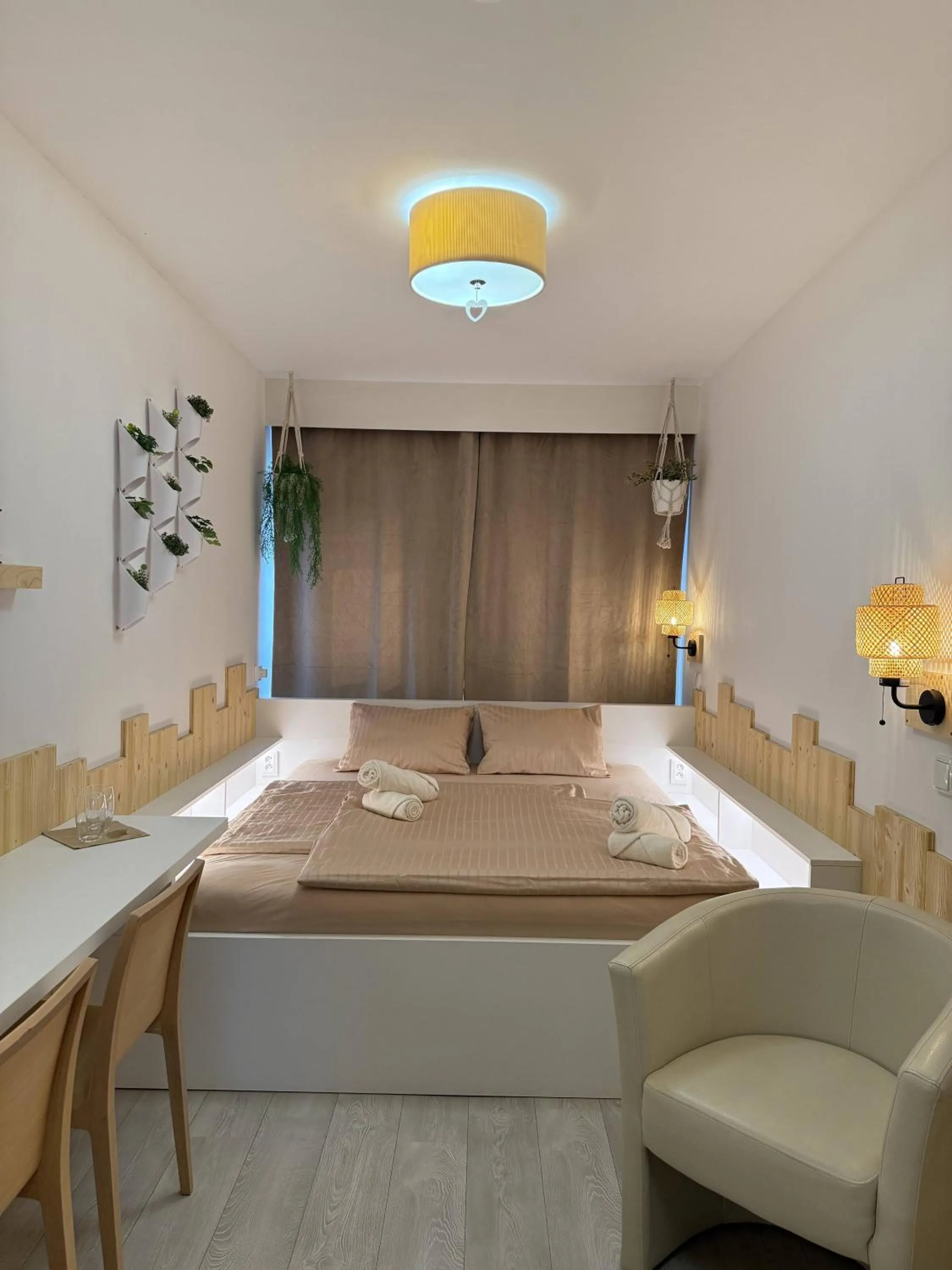 Bed in Hotel Žabčice