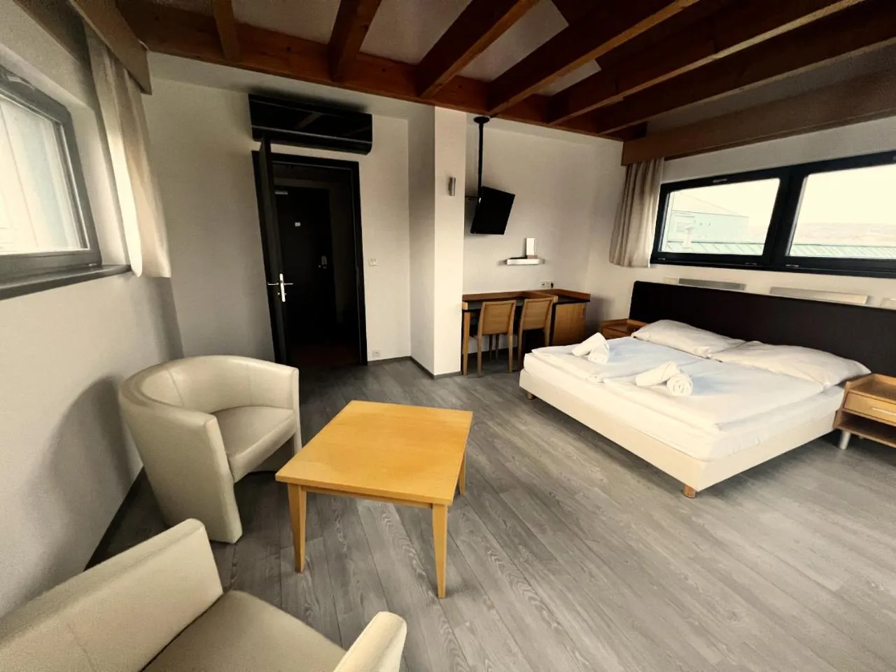 Bed in Hotel Žabčice