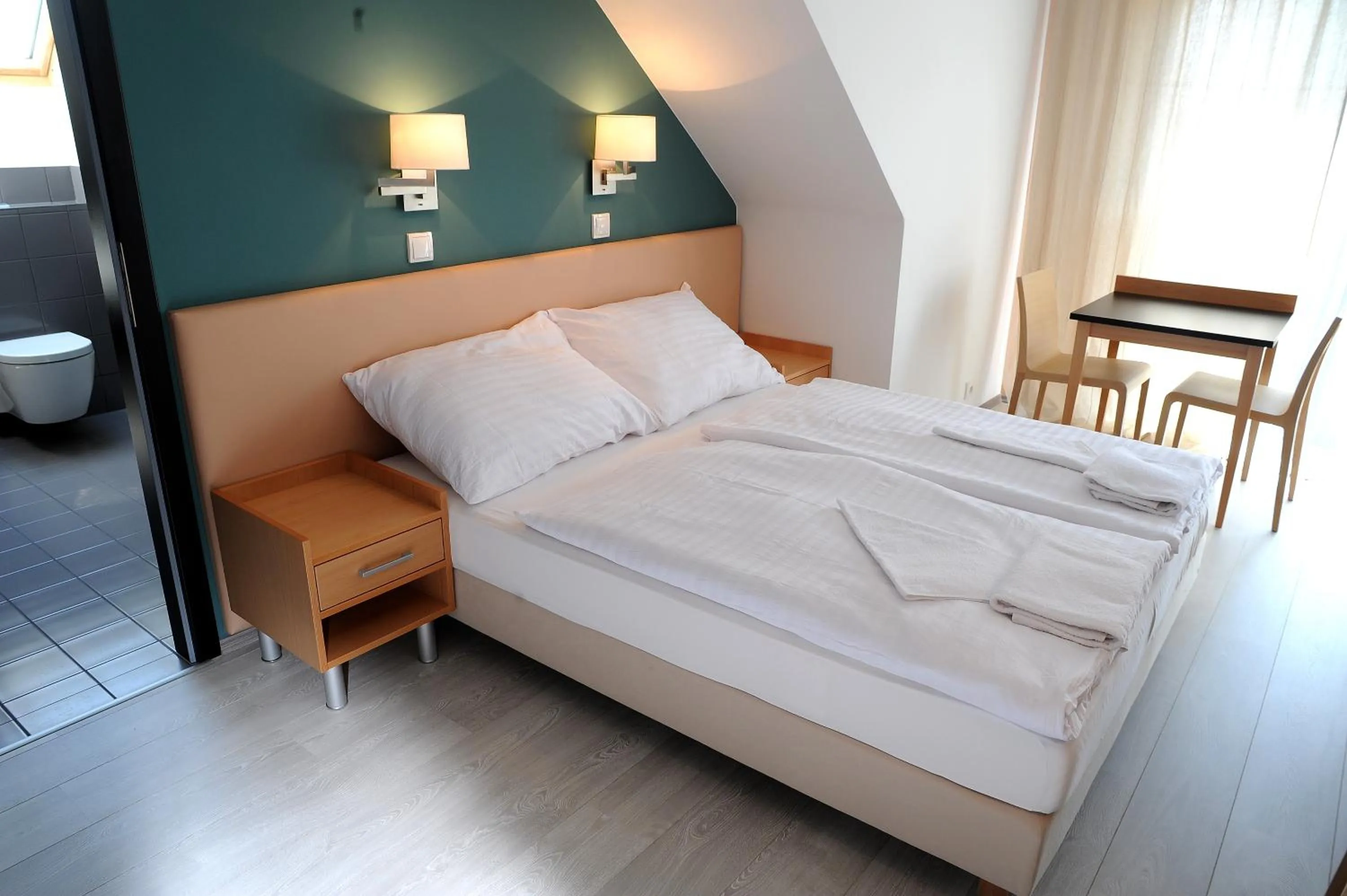 Bed in Hotel Žabčice