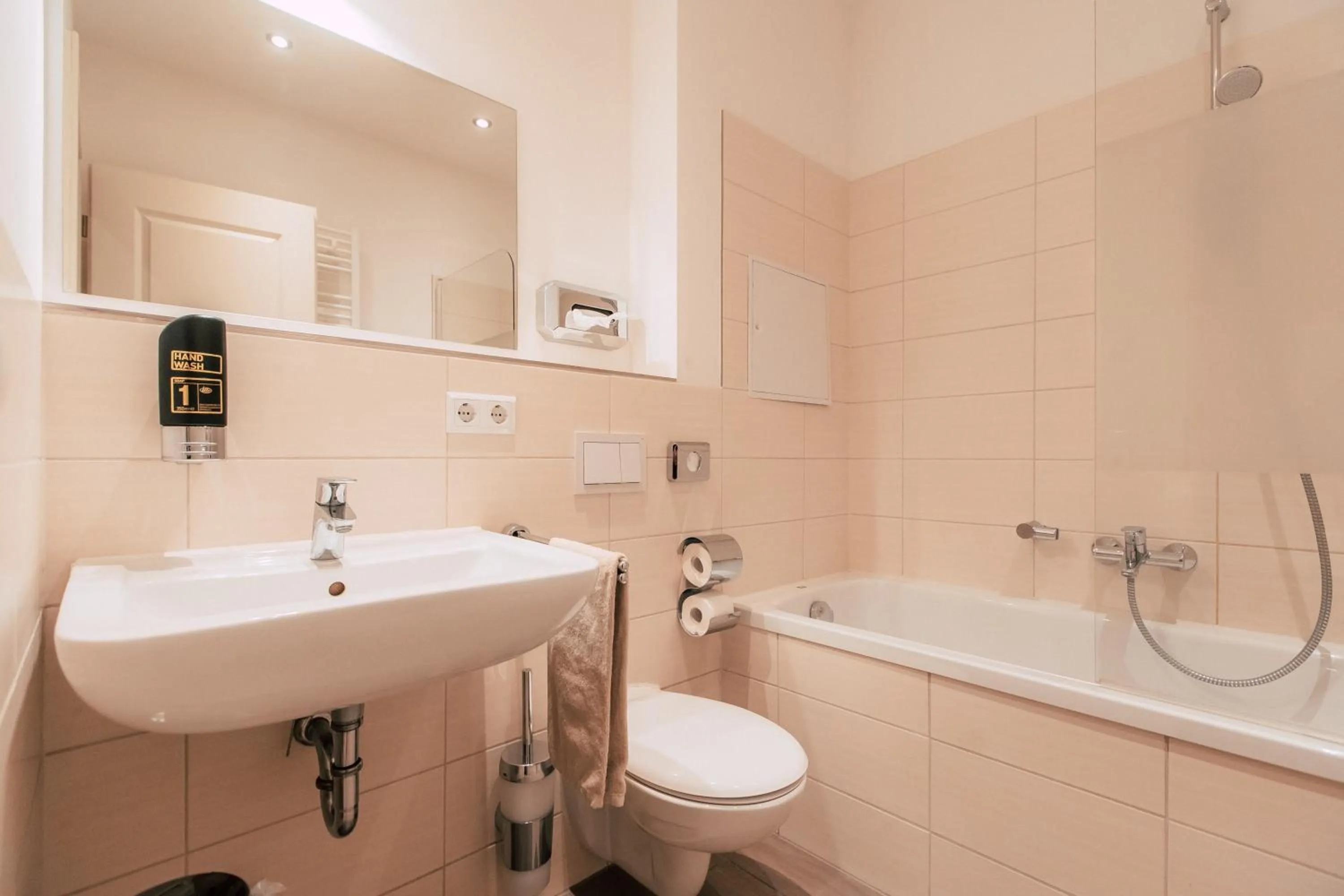 Toilet in Luga Homes - Zoo