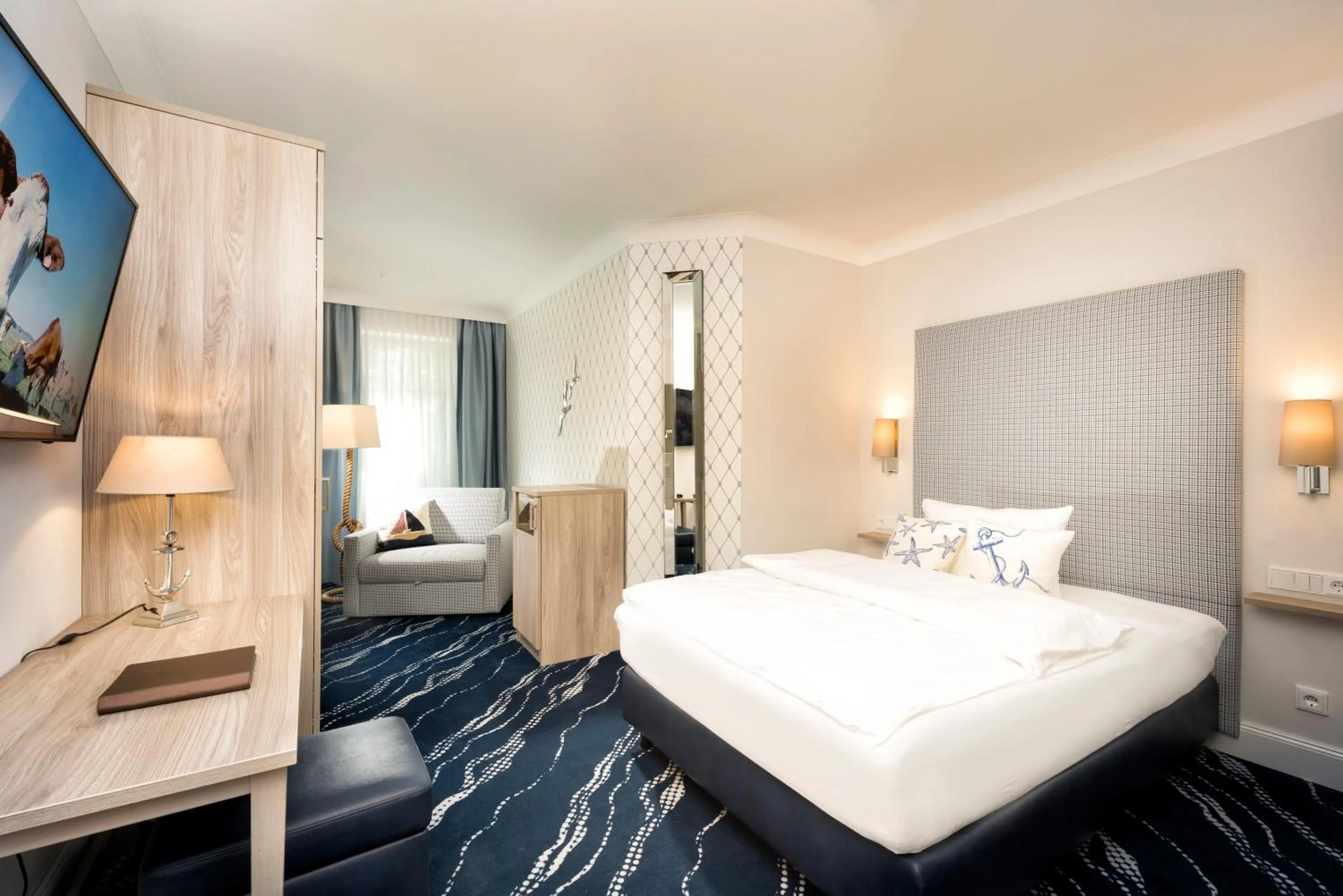 Photo of the whole room, Bed in Hotel Linther Hof