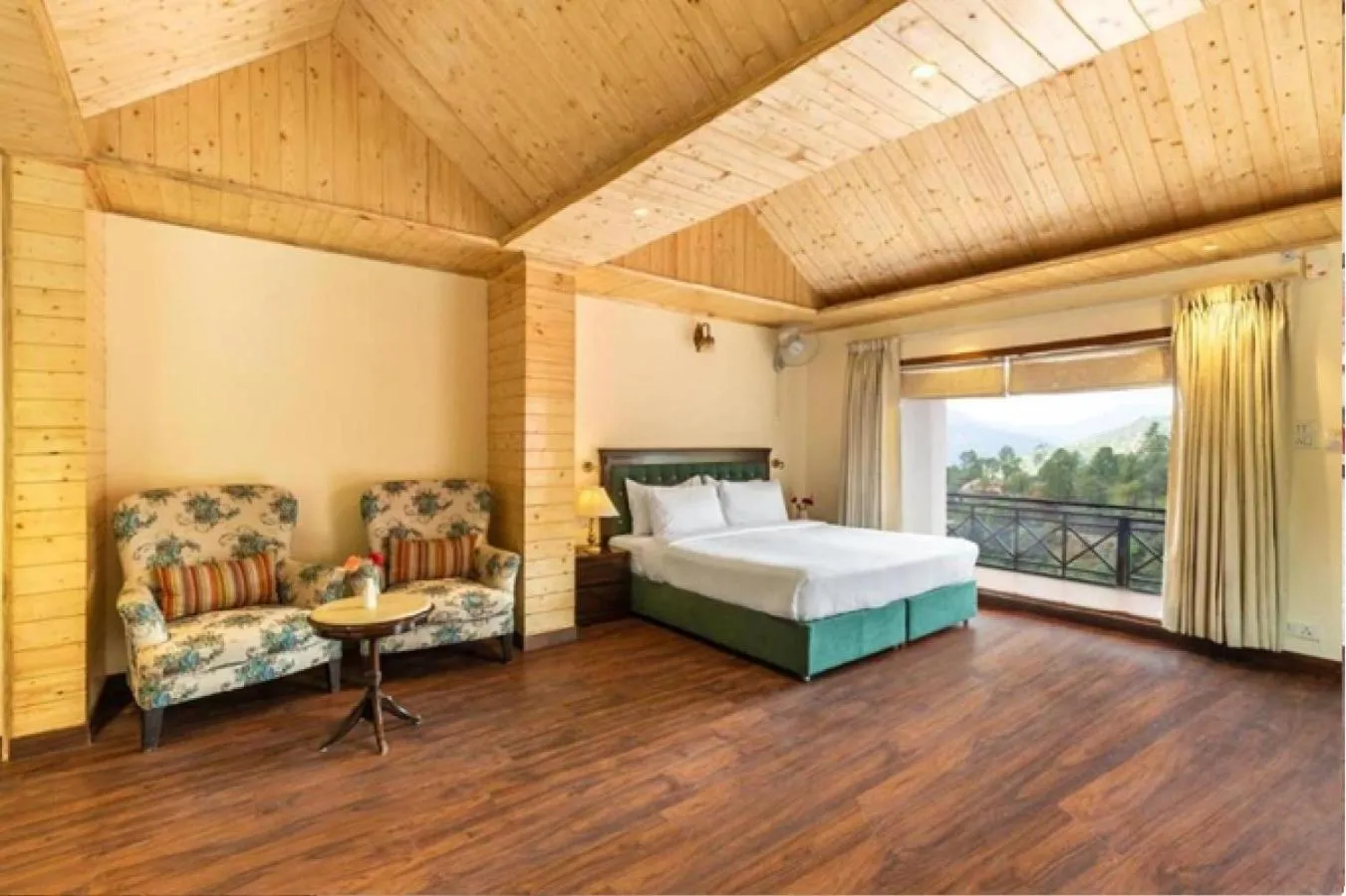 Bed in Maple Resort Chail