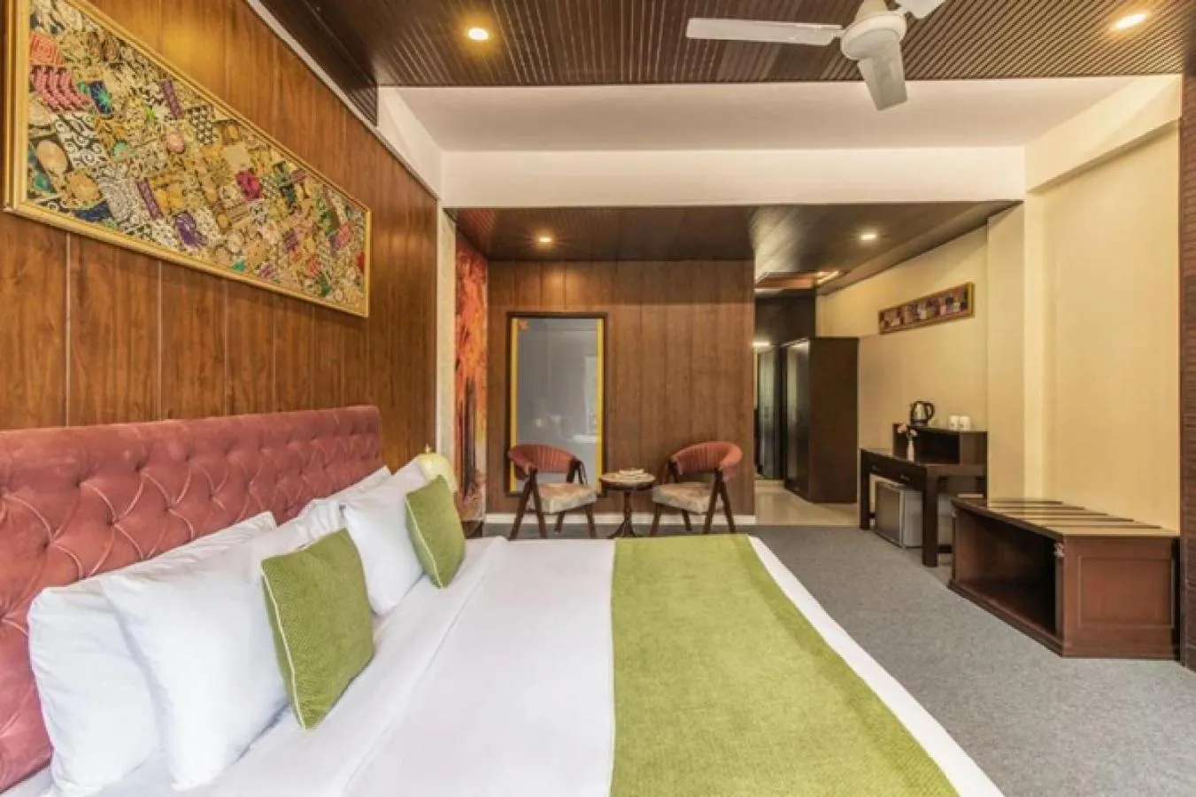 Photo of the whole room, Bed in Maple Resort Chail
