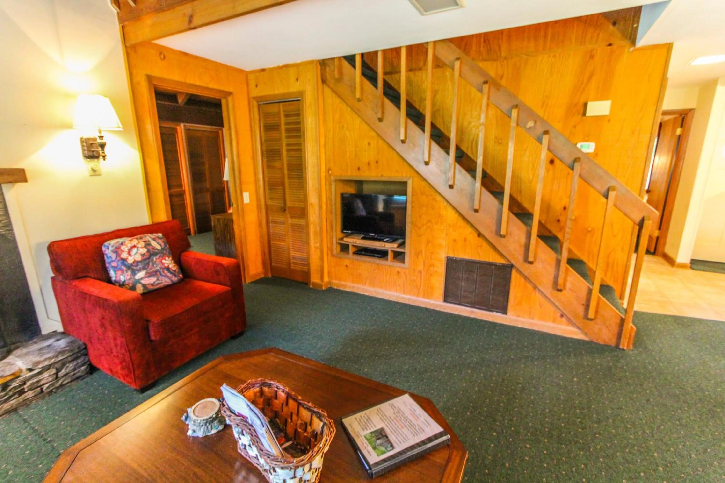 TV and multimedia in Golf Club Villas