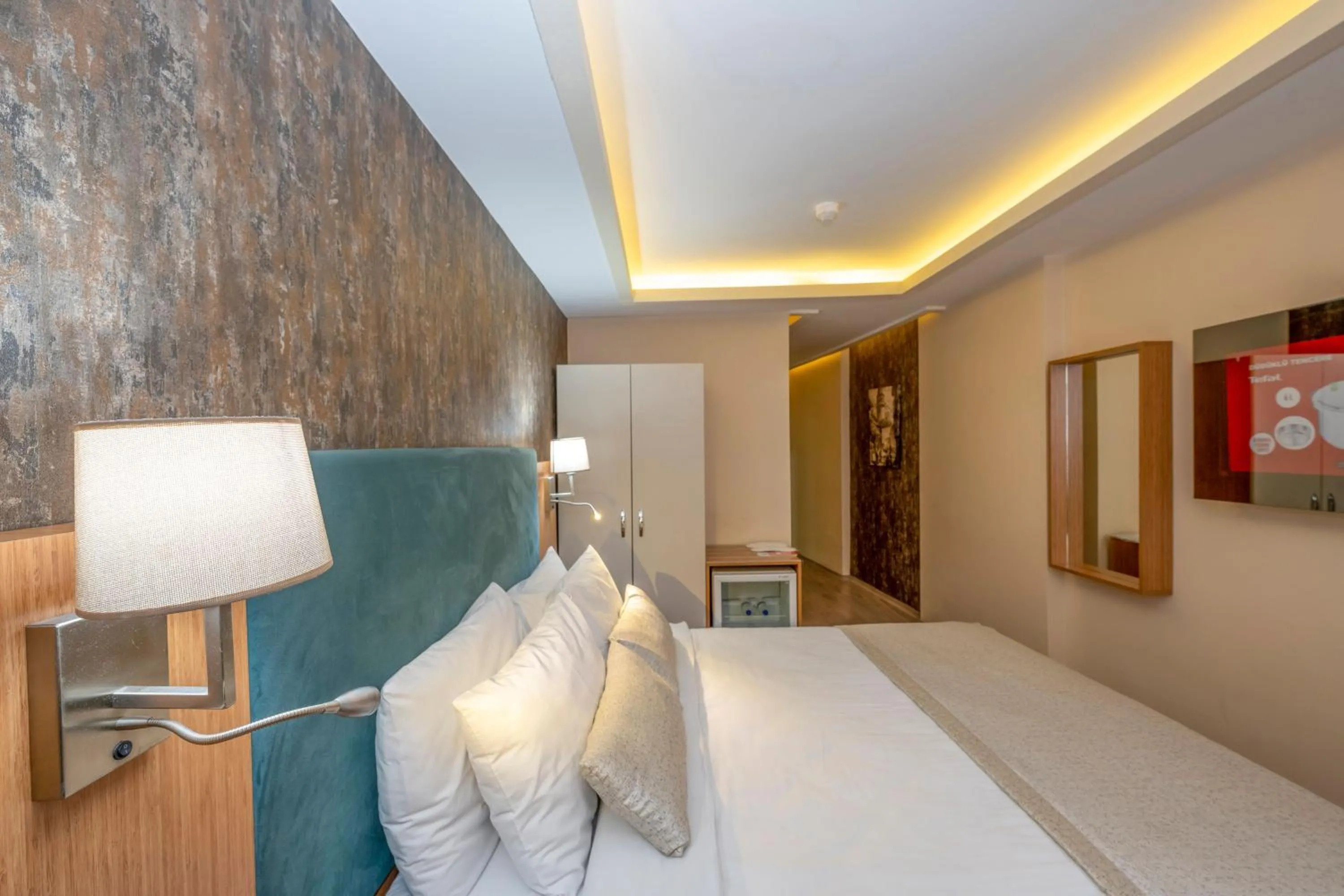 Photo of the whole room, Bed in Hotel Devman