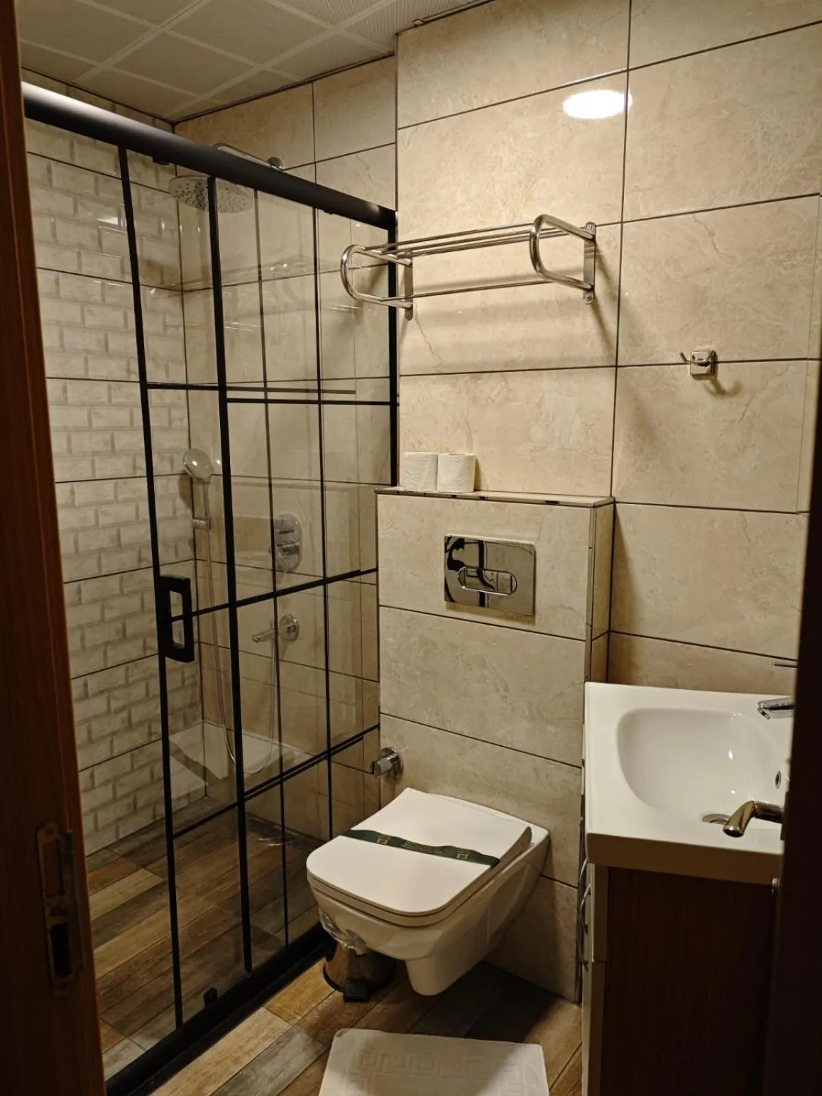 Bathroom in Hotel Devman
