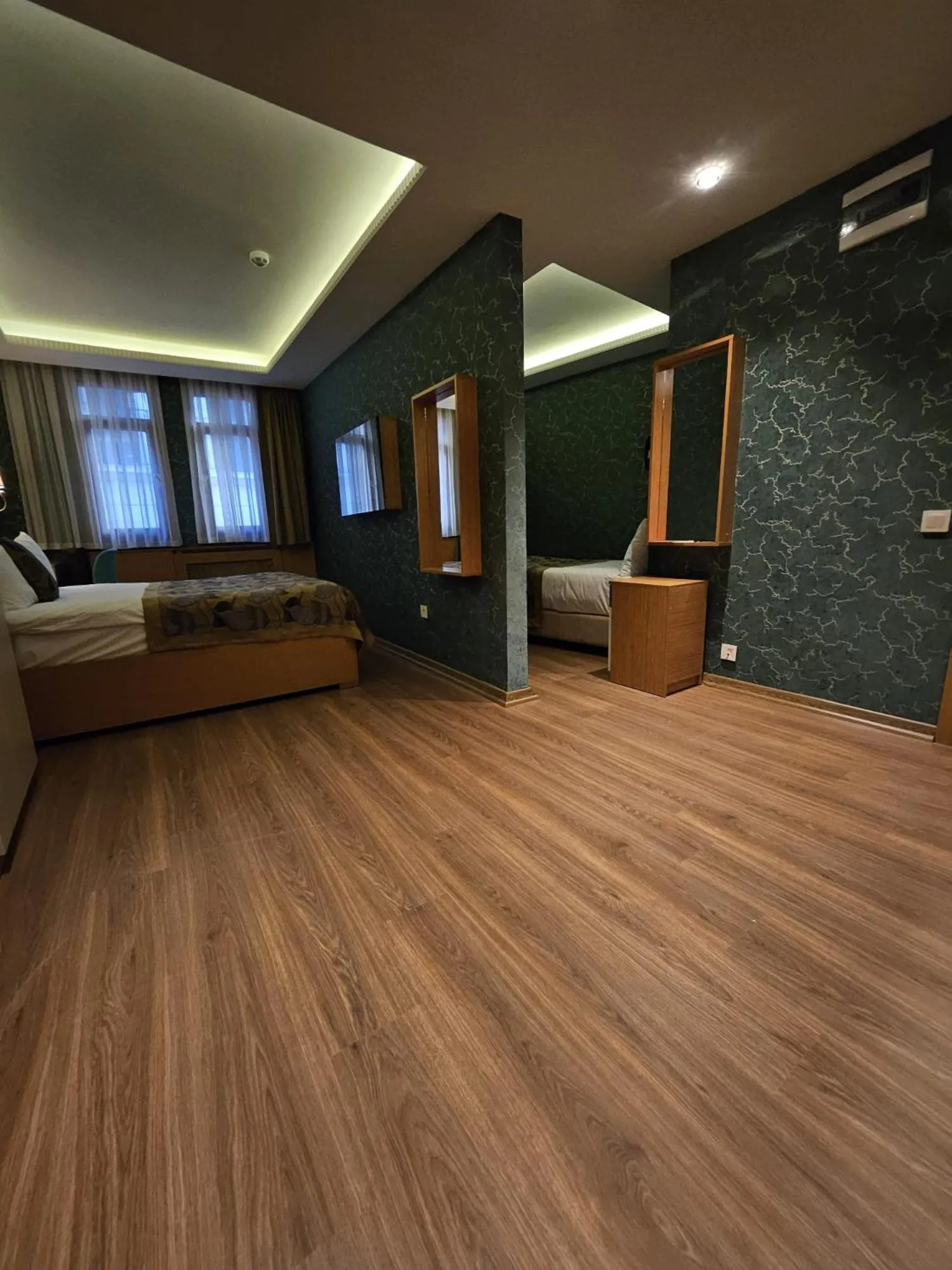 Family, Bed in The Hotel Devman