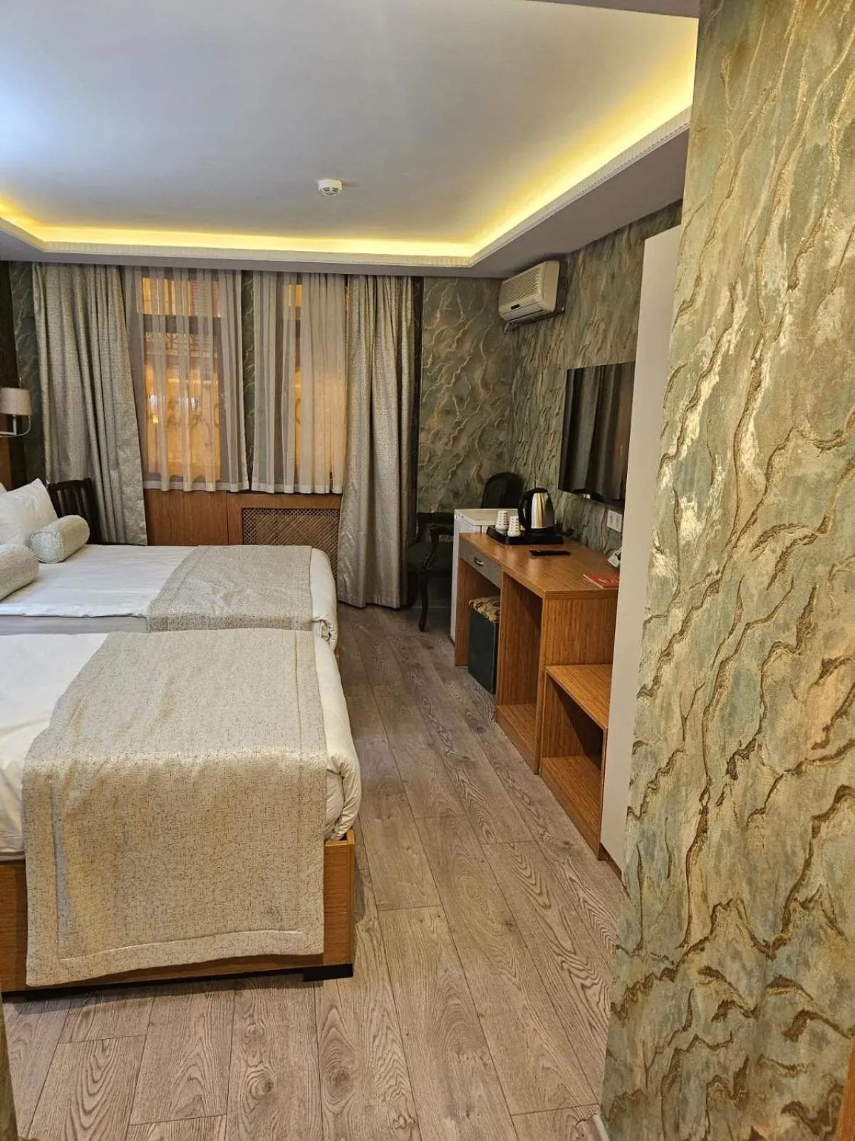 Bedroom, Bed in Hotel Devman