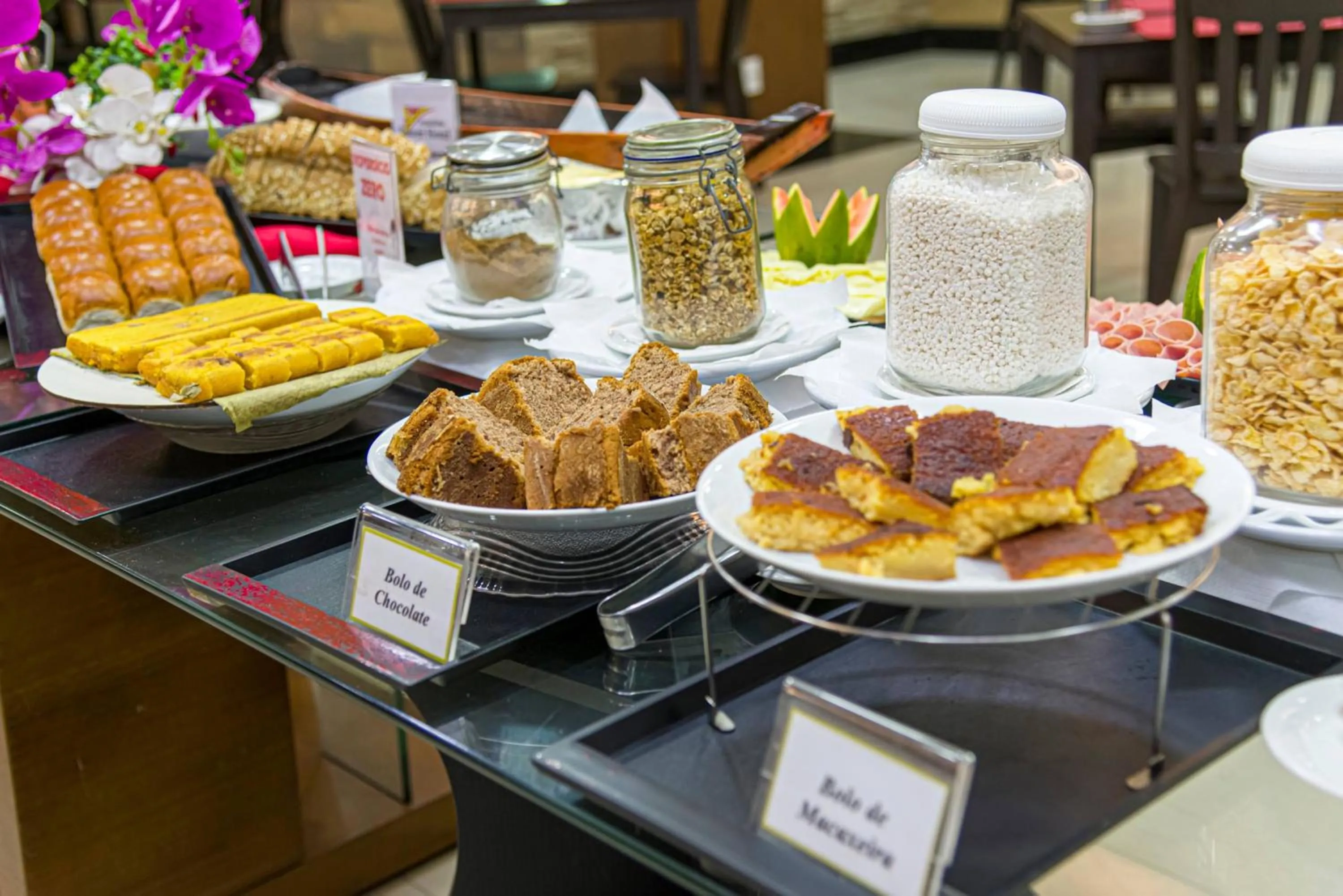 Restaurant/places to eat in Rede Andrade Amazônia