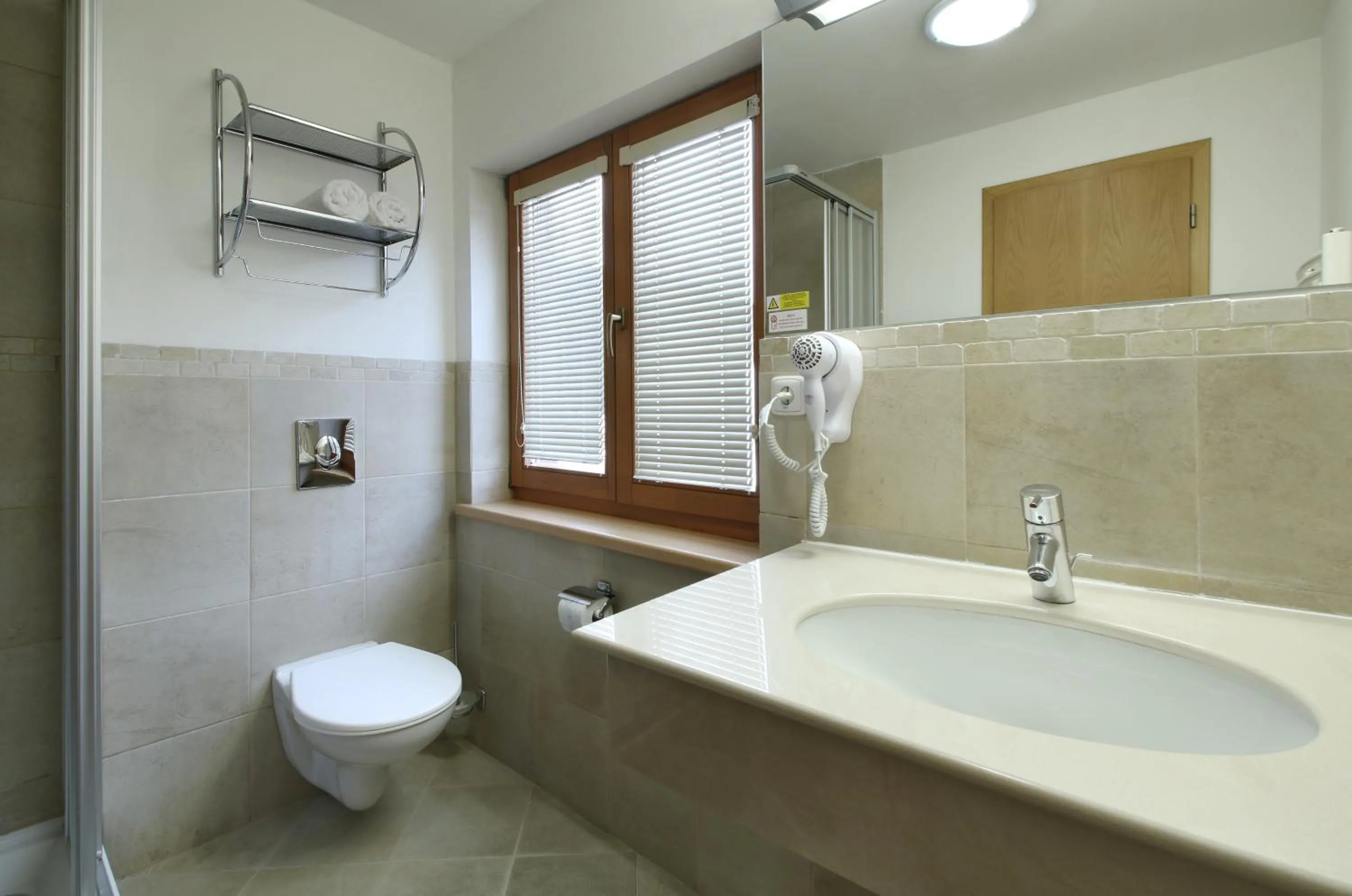 Toilet in Hotel Hvezda