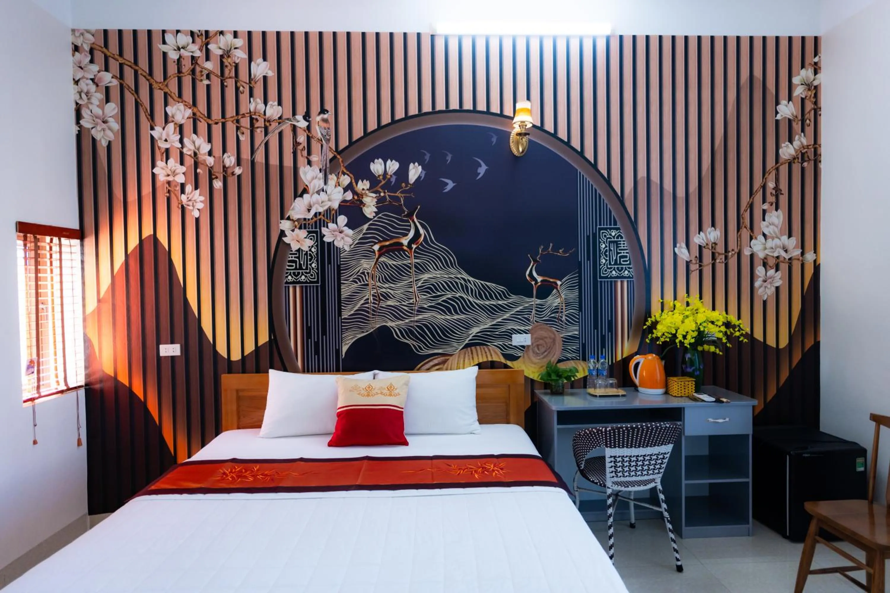 Photo of the whole room, Bed in TAMCOC VUTHANH FRIENDLY Hotel