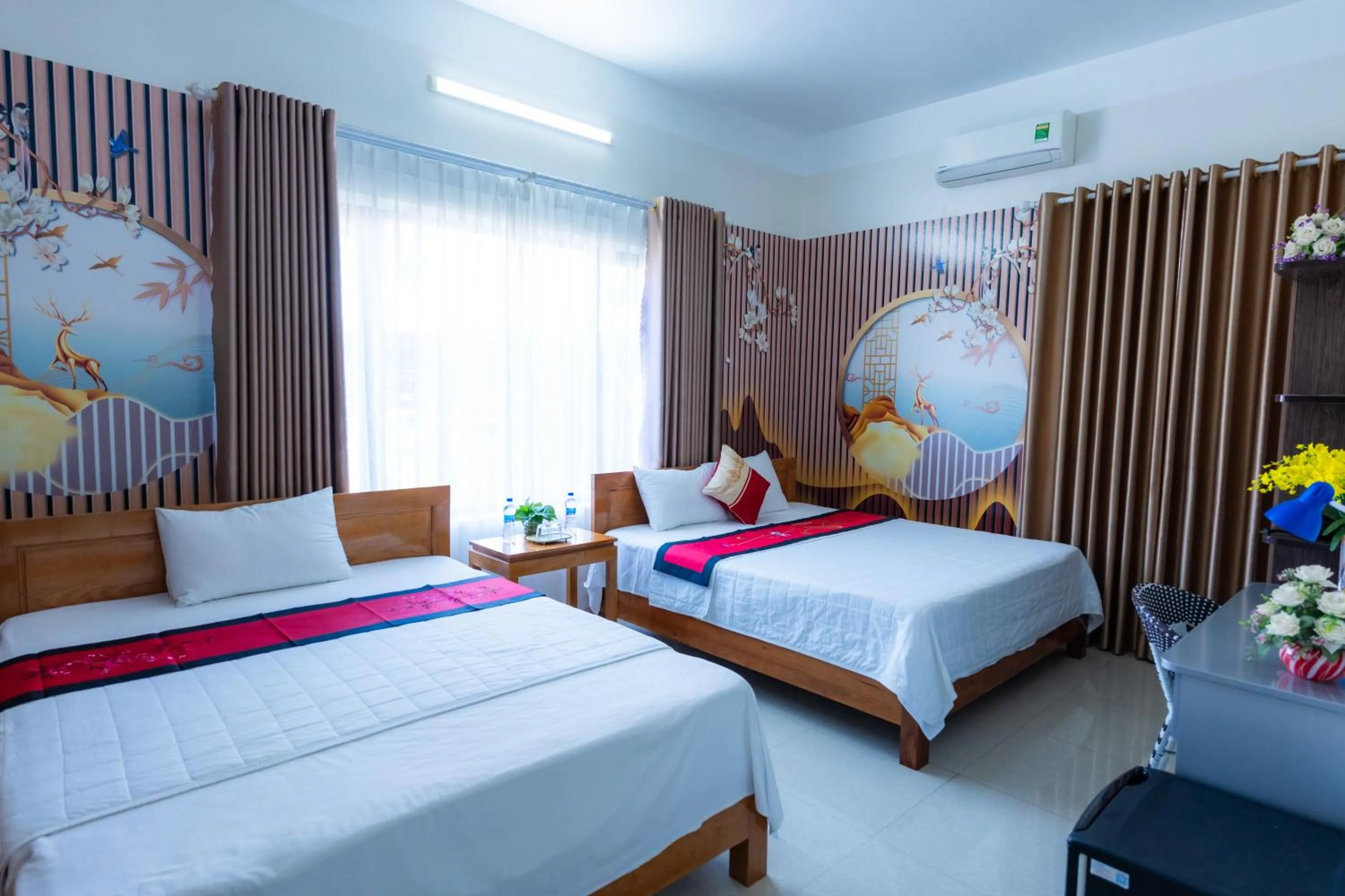 Bedroom, Bed in TAMCOC VUTHANH FRIENDLY Hotel