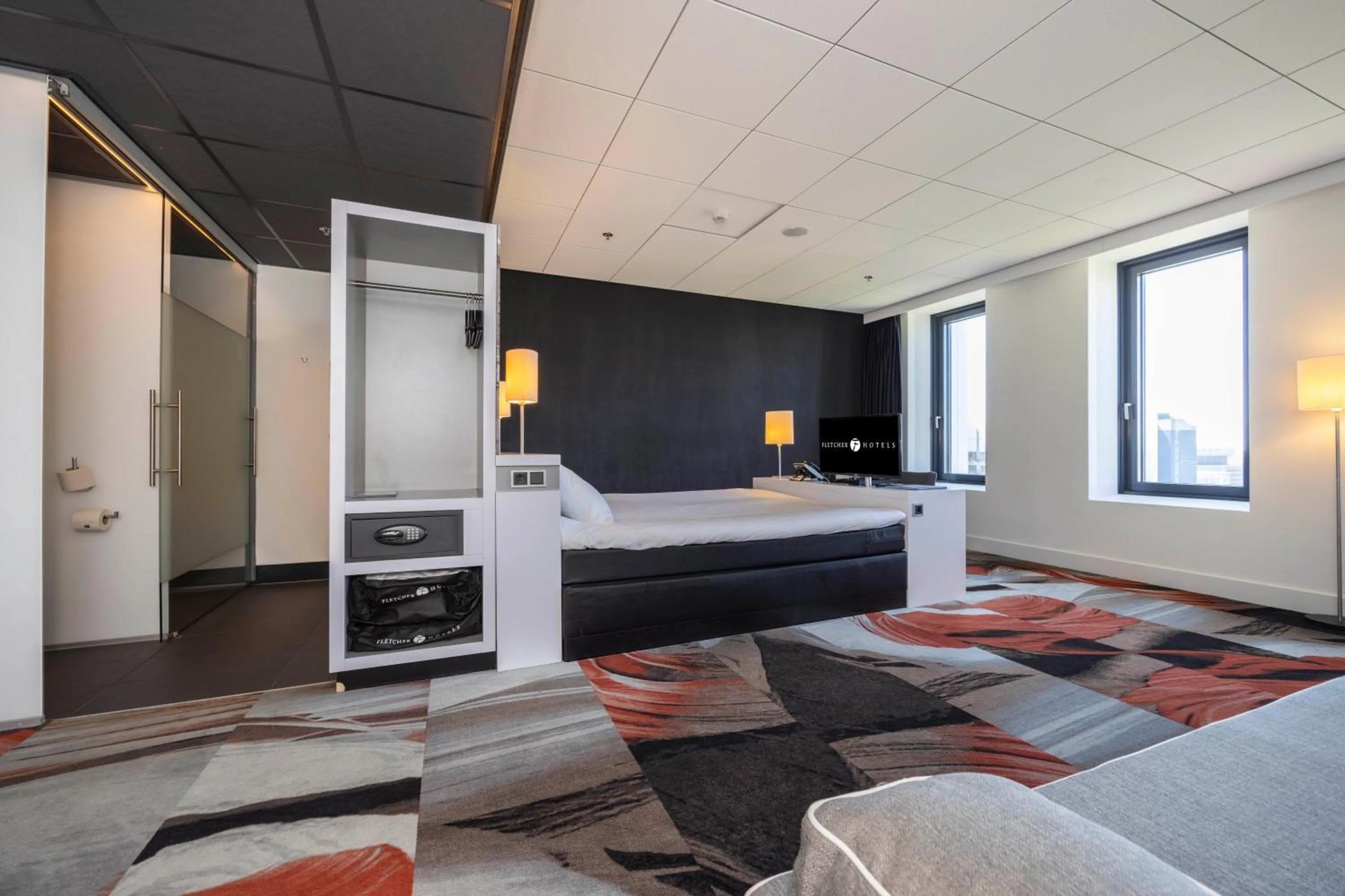 Photo of the whole room, Bed in Fletcher Wellness-Hotel Leiden