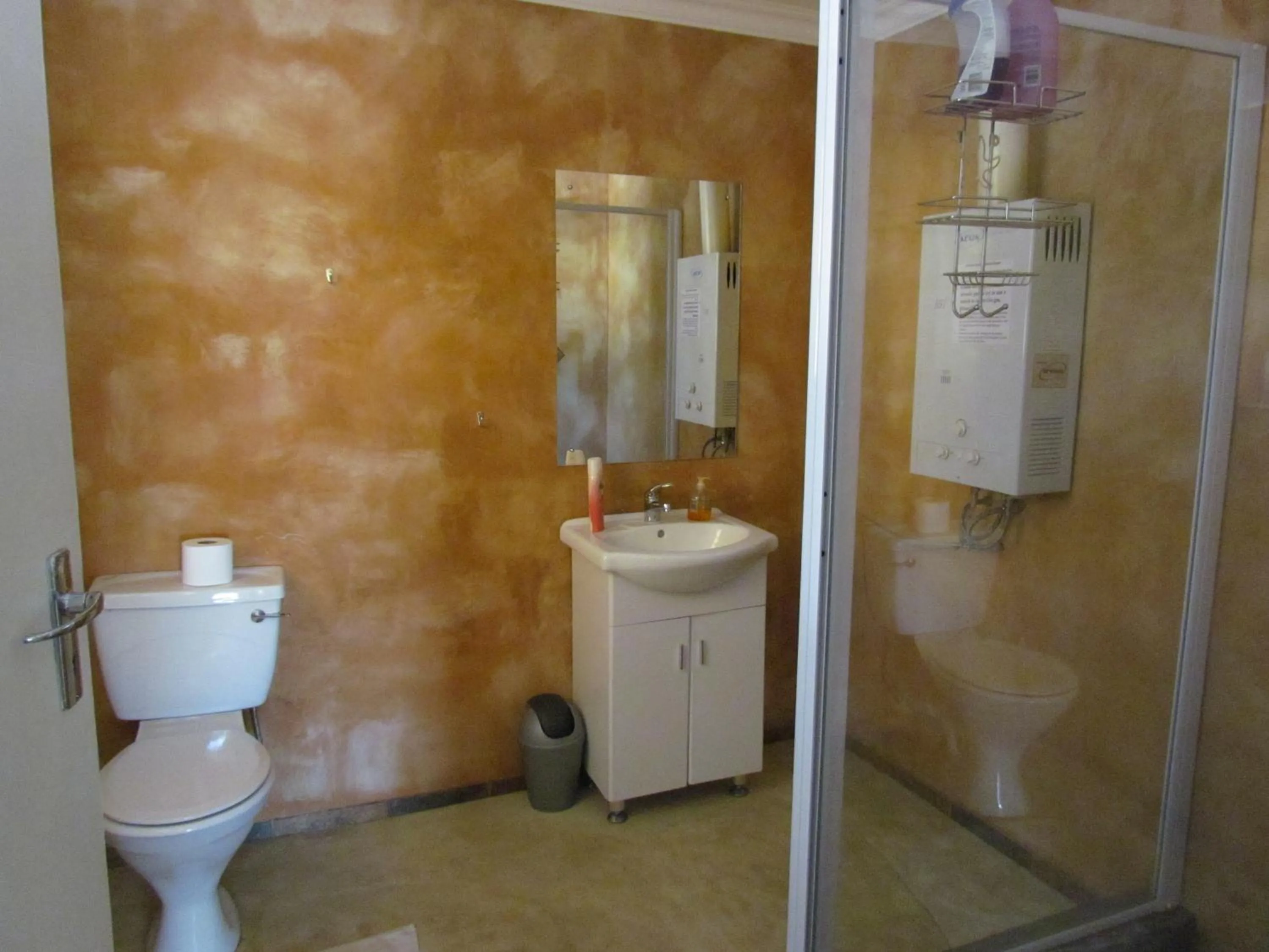 Bathroom in Pumula Guest Farm