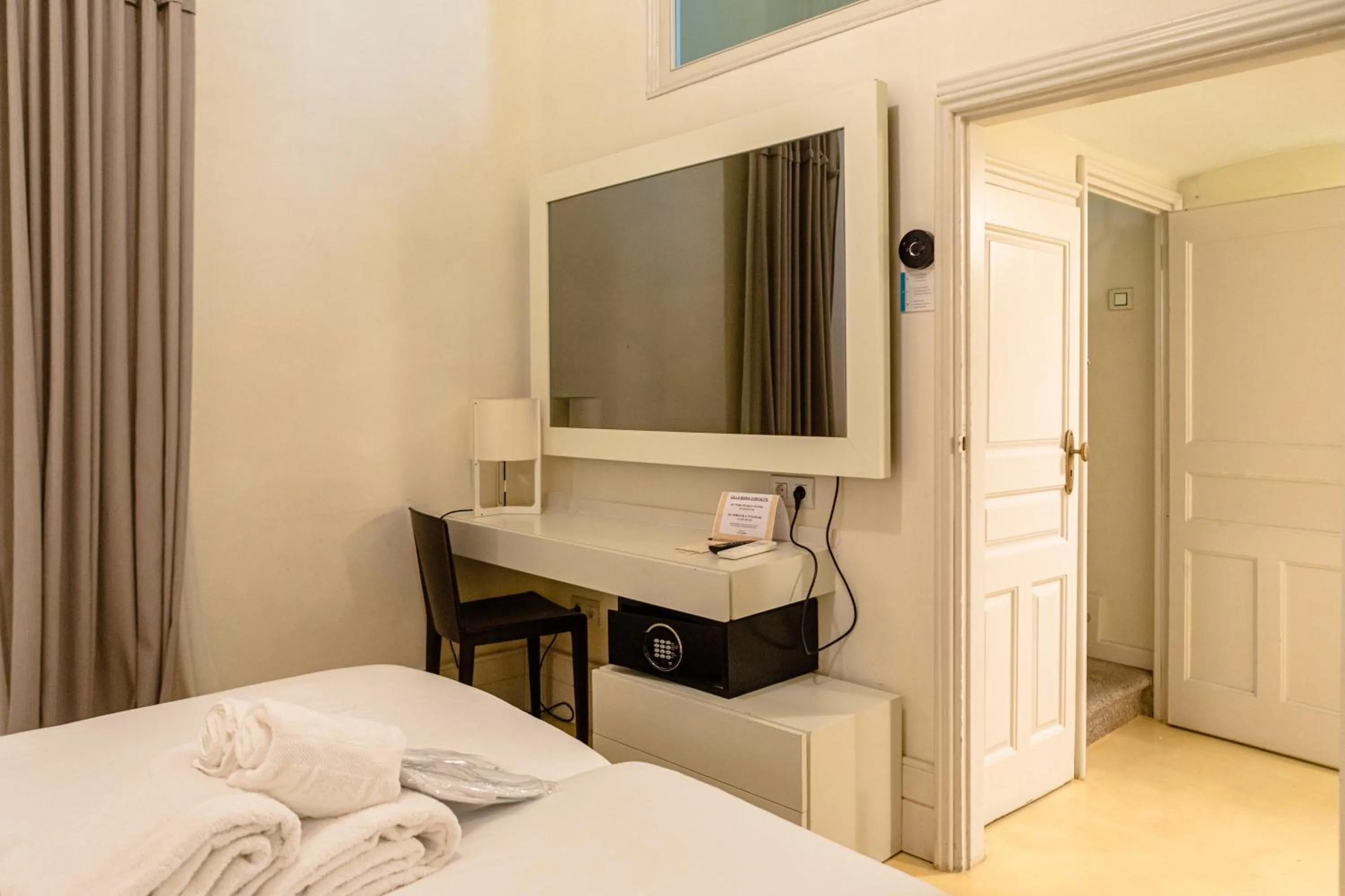 TV and multimedia, Bed in B&B Boutique Ca La Maria