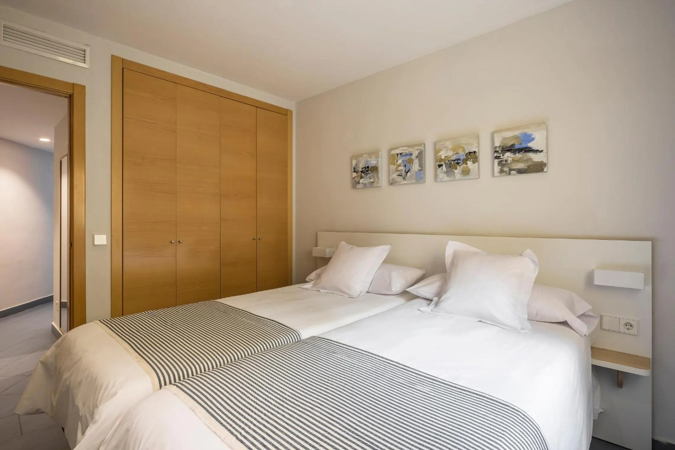 Photo of the whole room, Bed in Stancia Carmen