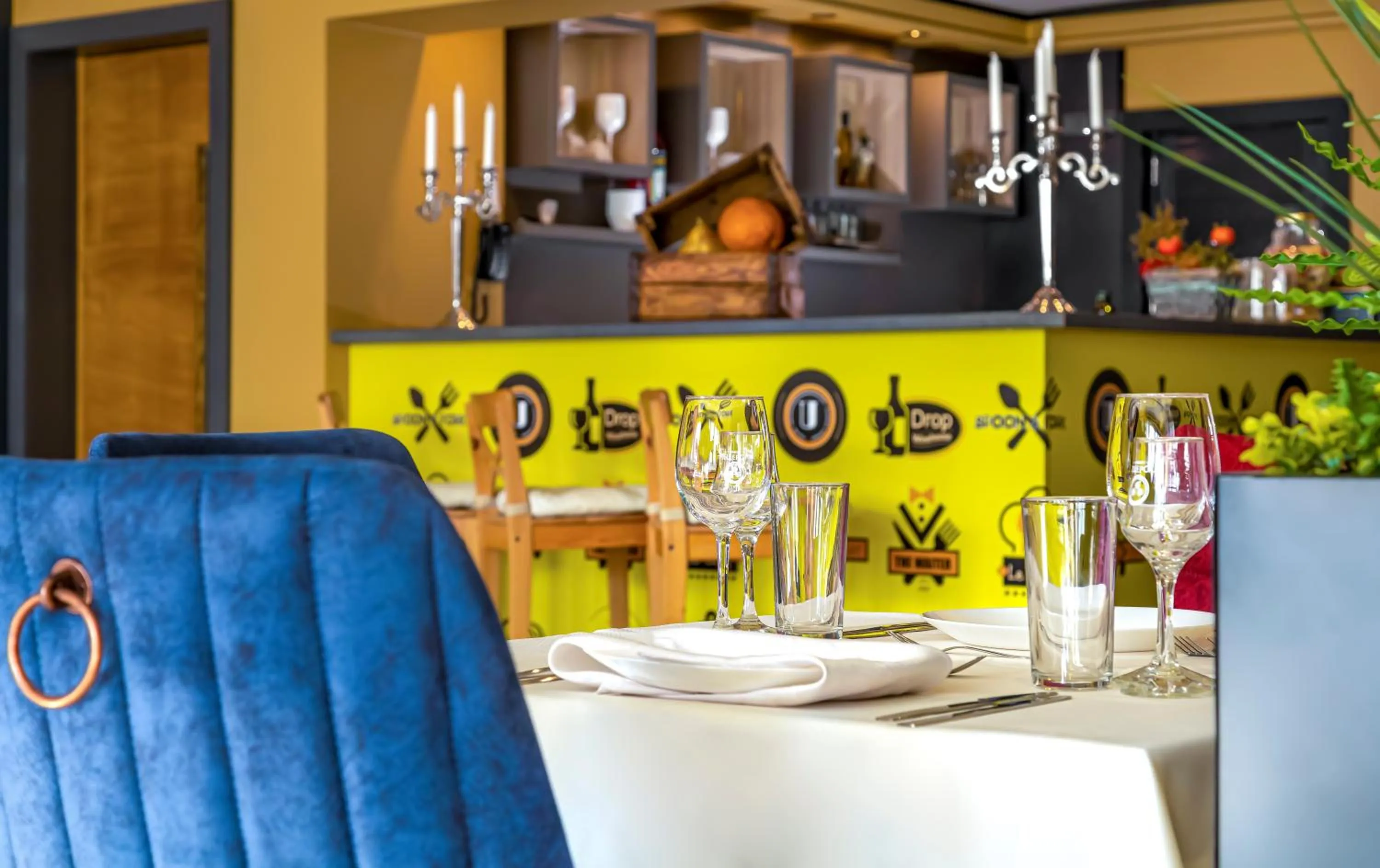 Restaurant/places to eat in Hotel Urban