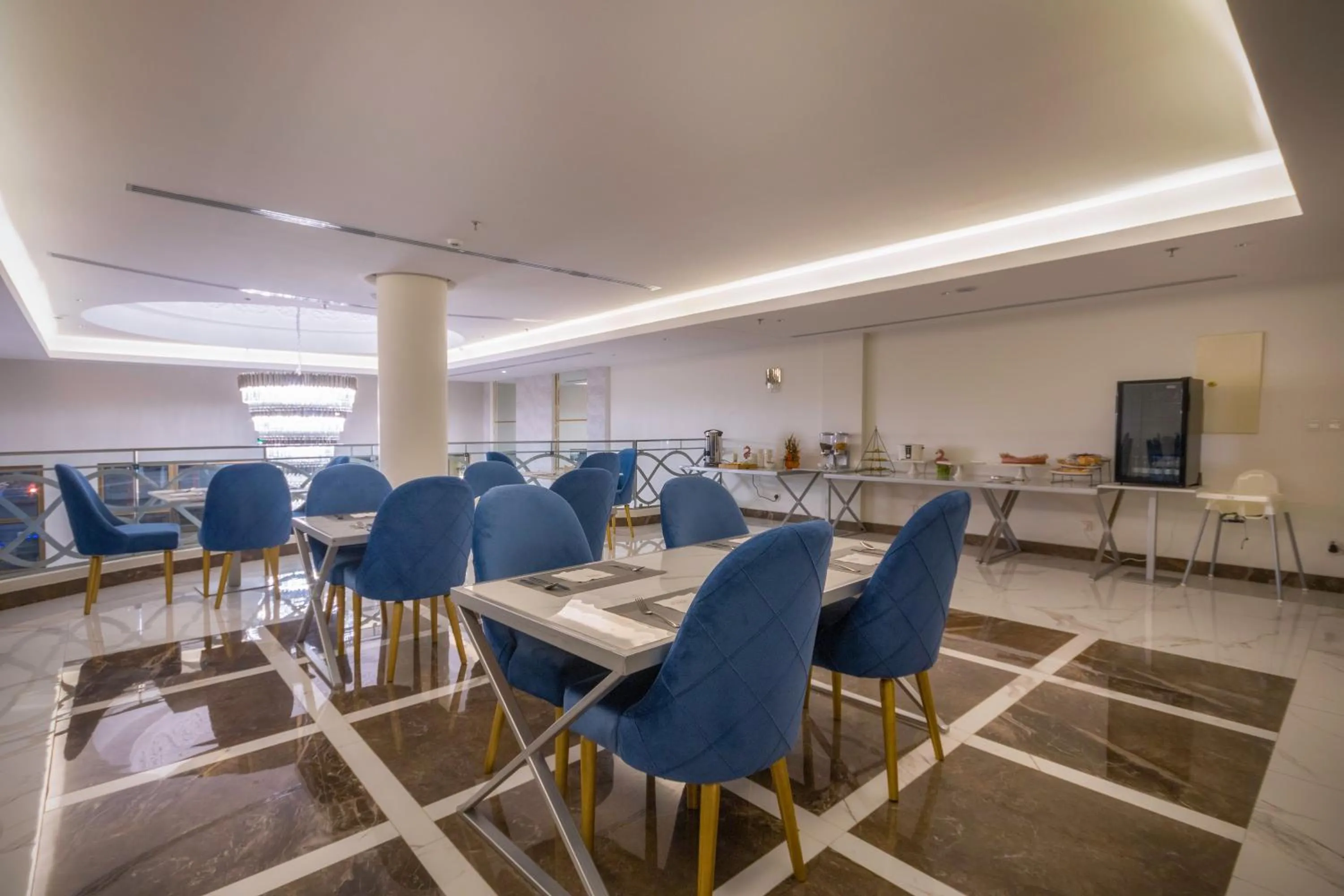 Restaurant/places to eat in The Address Palace Apartments