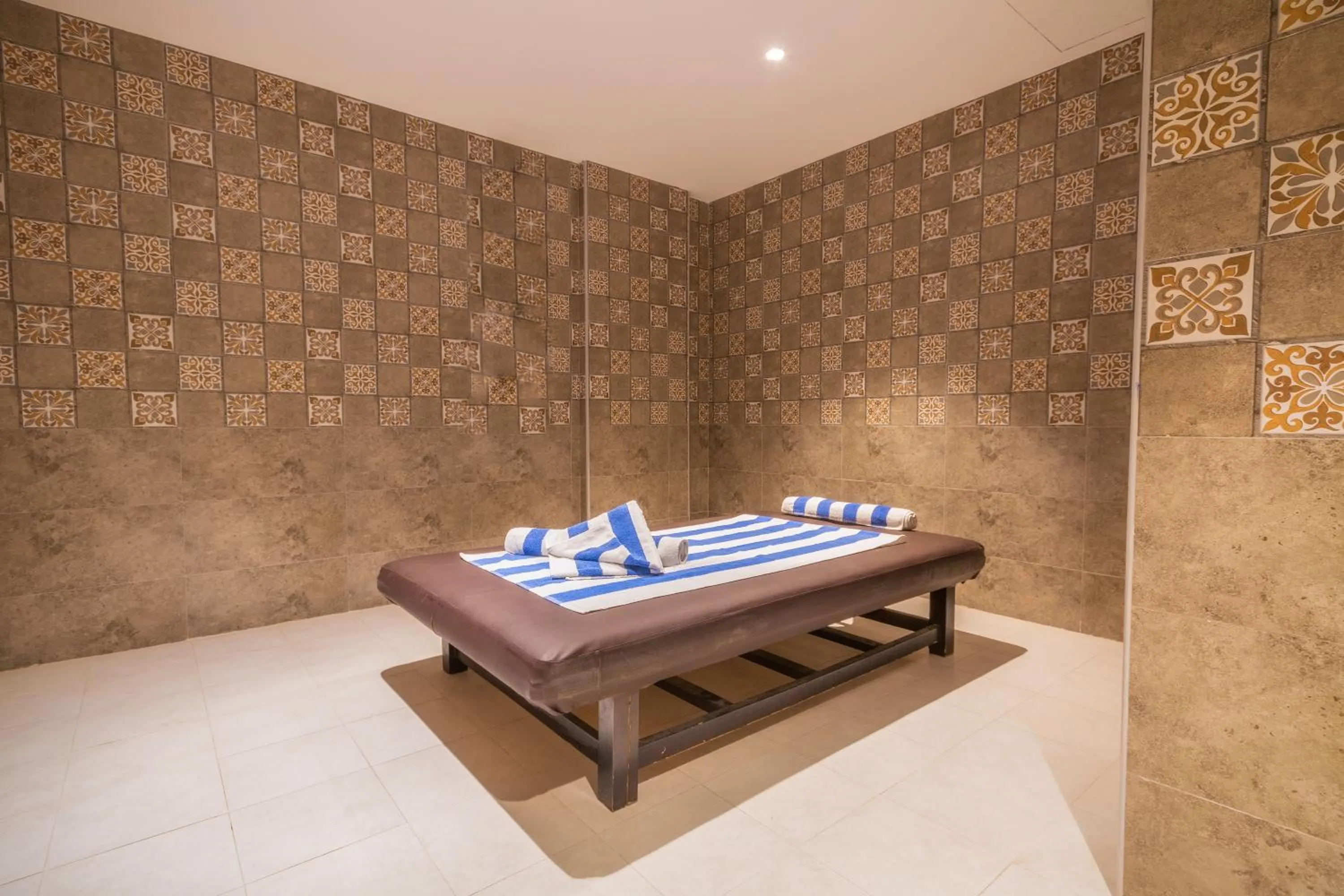 Hot Tub in The Address Palace Apartments