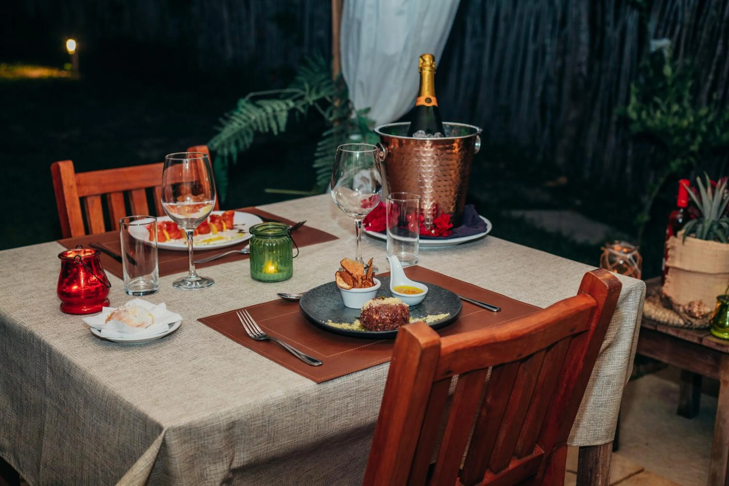 Dinner in VILA ATY LODGE