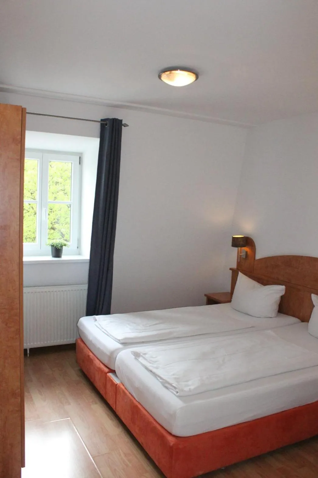 Bed in Hotel Waitzingers