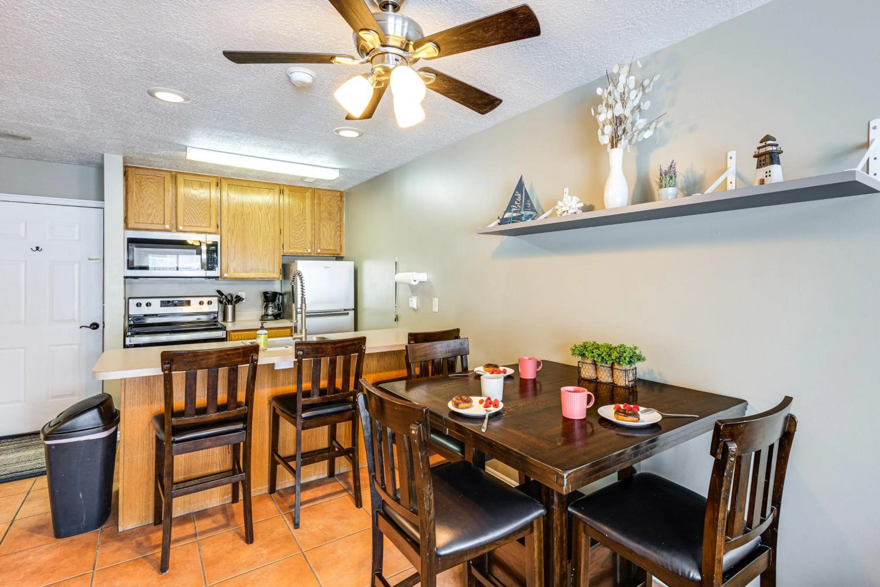 Garden City Condo with Pool Access by Bear Lake!