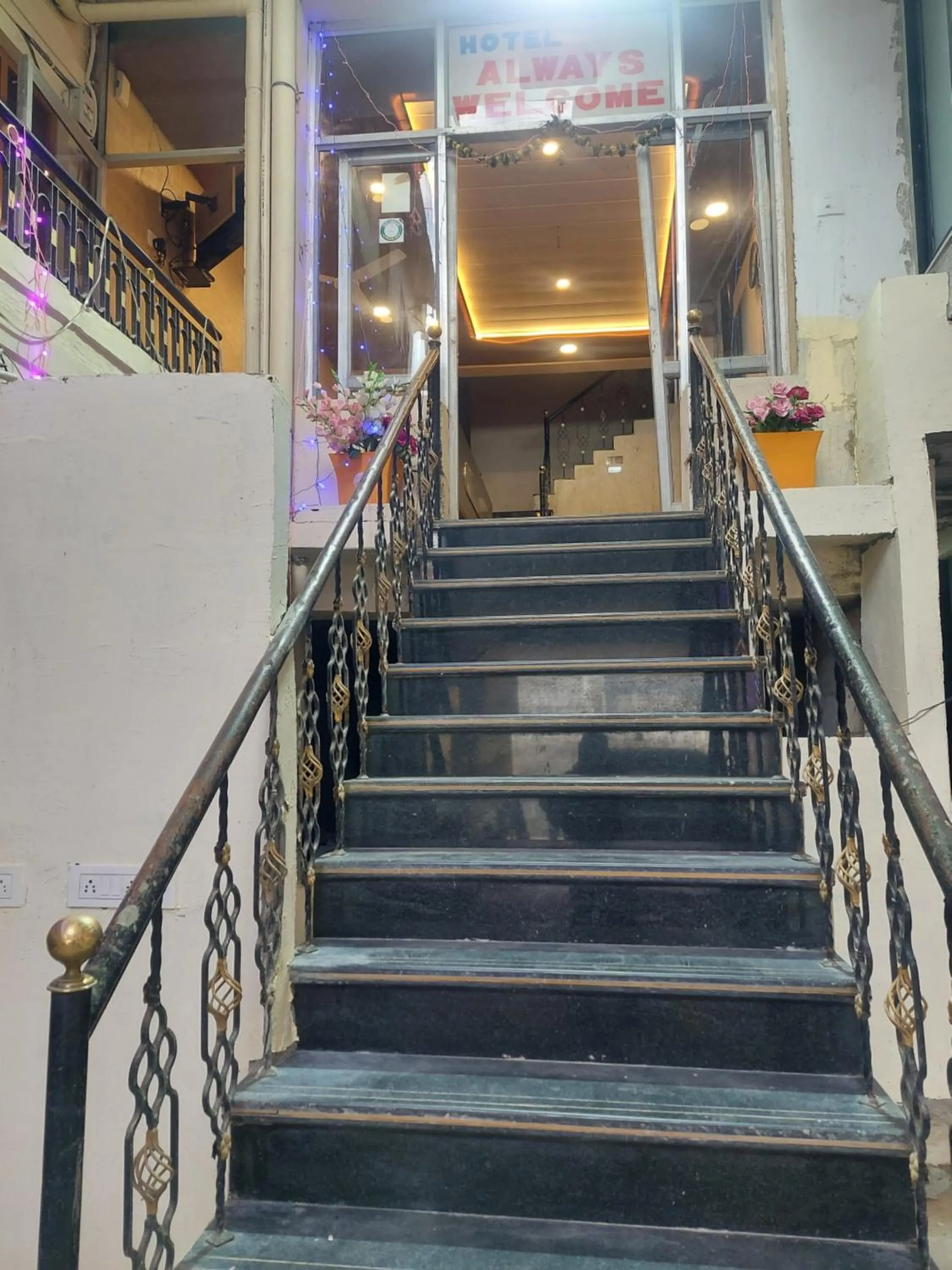 Hotel Always Welcome by SAH