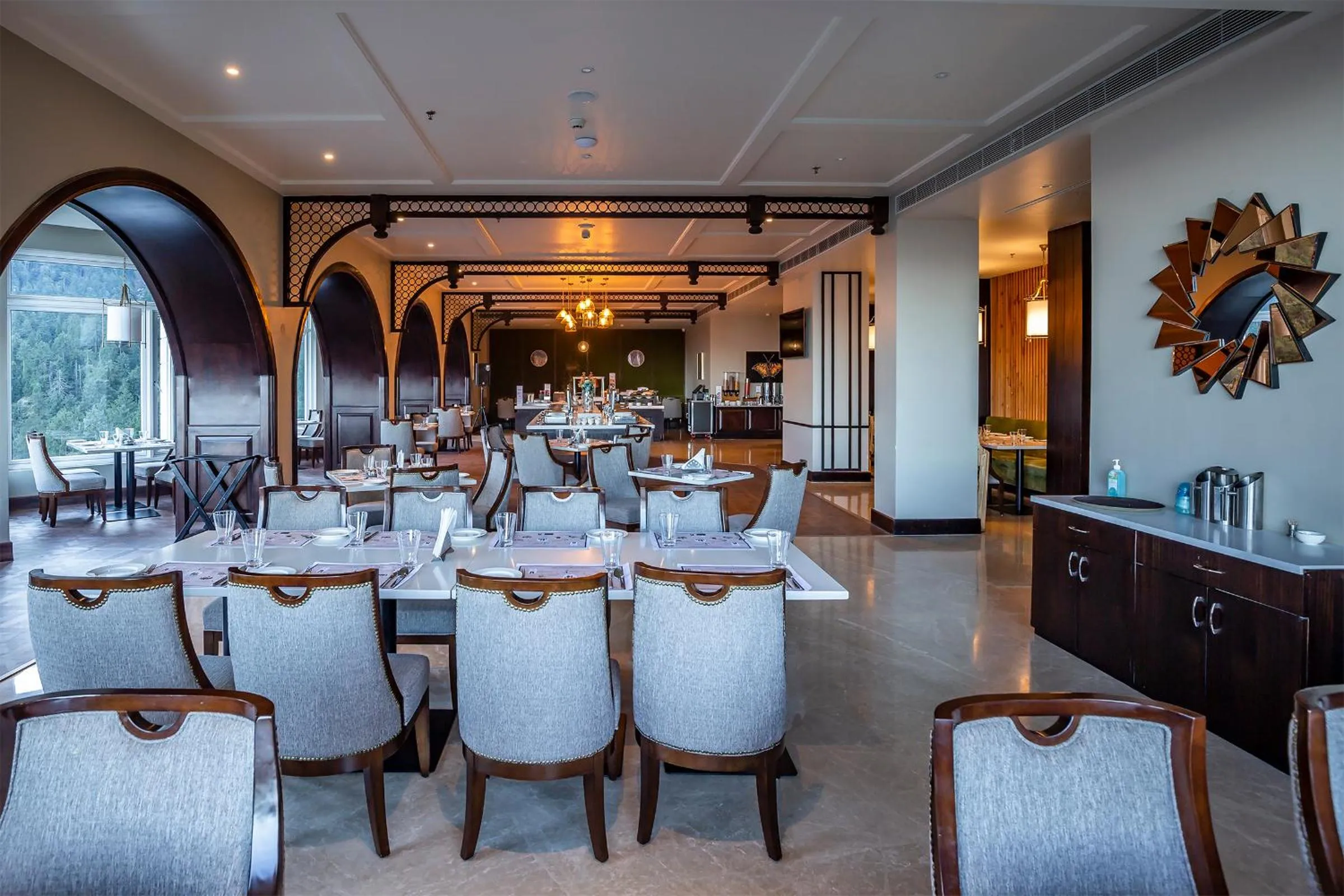 Restaurant/places to eat in Fortune Park Dalhousie - Member ITC Hotels' Group