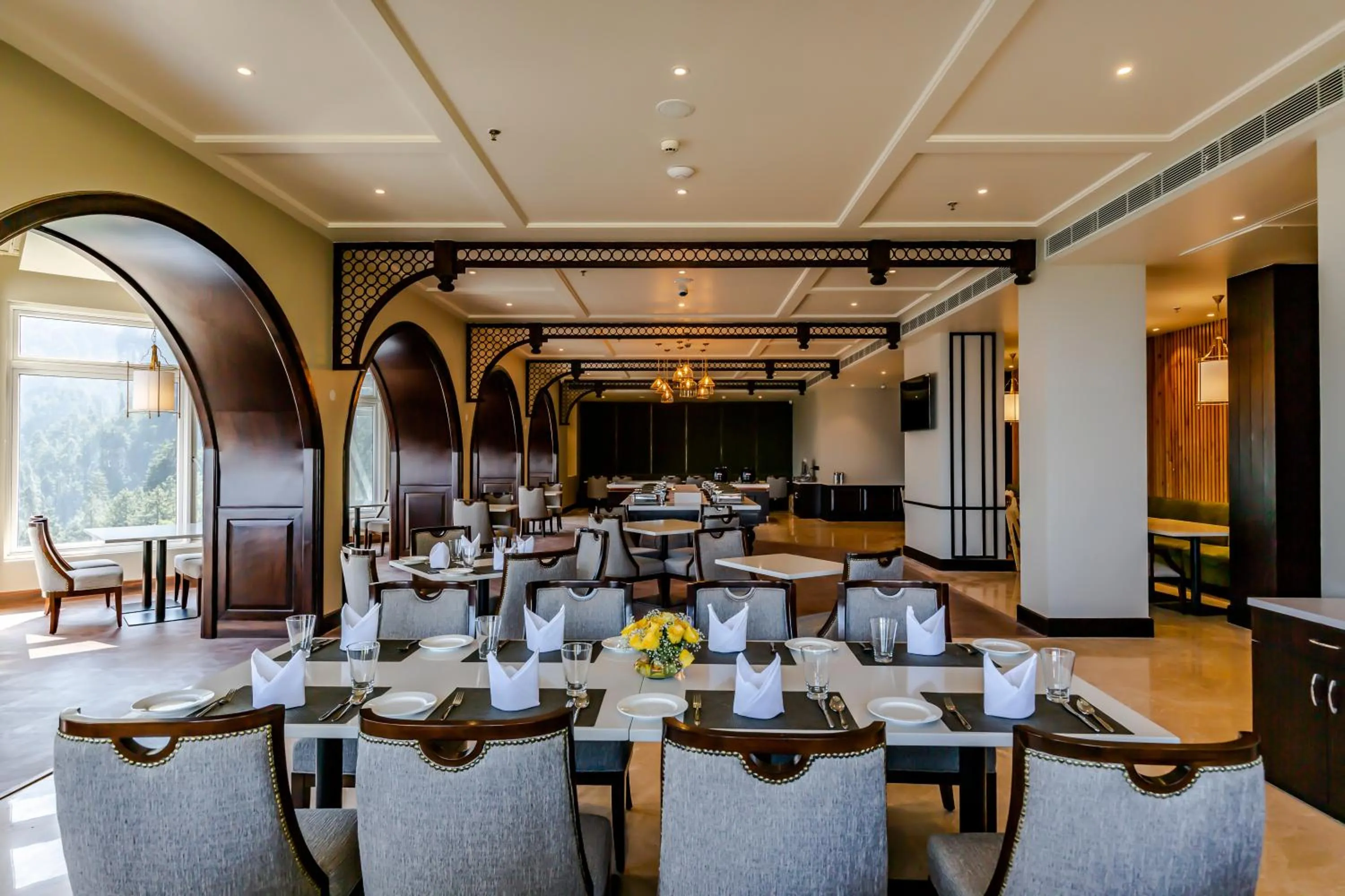 Restaurant/places to eat in Fortune Park Dalhousie - Member ITC Hotels' Group