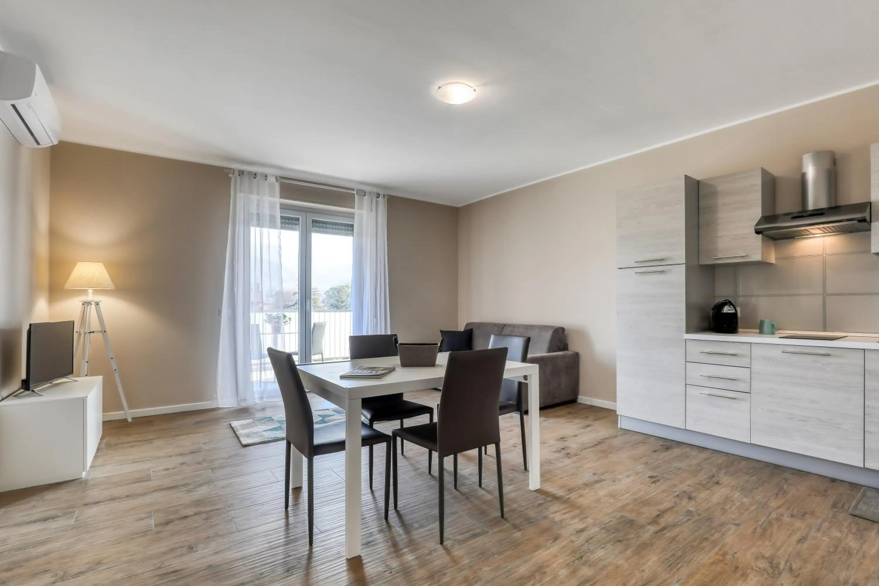 TV and multimedia in Asso Residence Ospedale