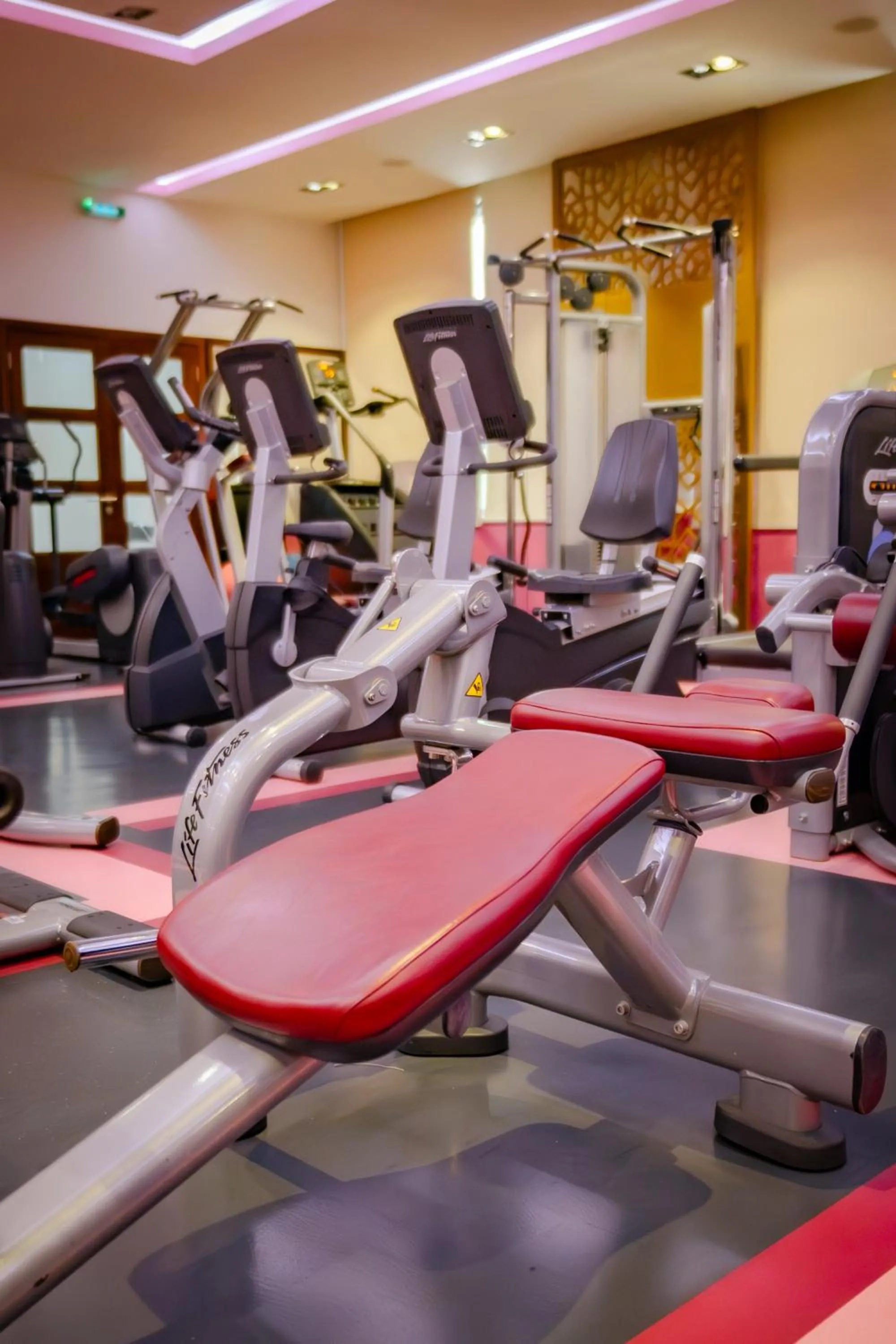 Fitness centre/facilities in Metropolitan Al Mafraq Hotel