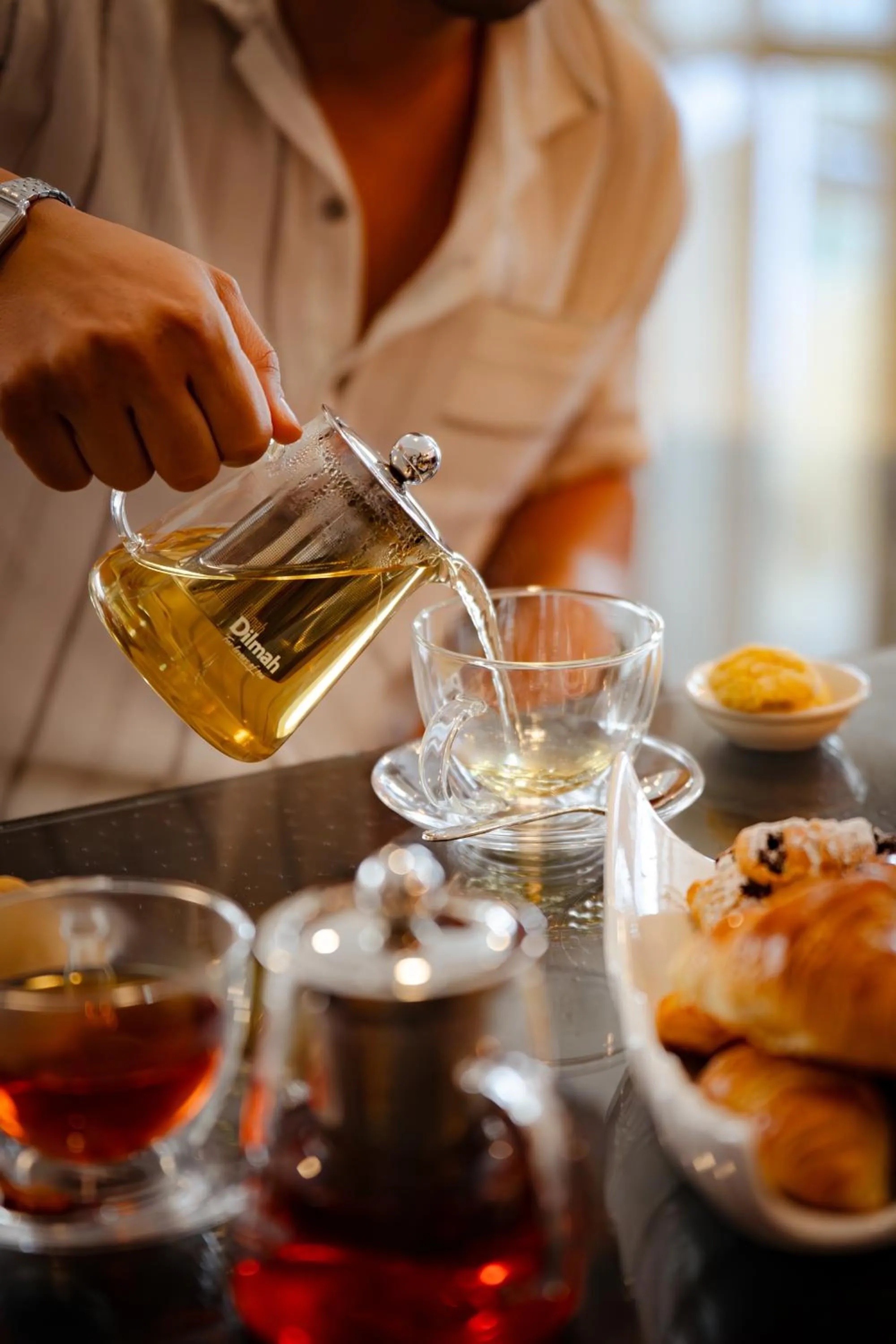 Coffee/tea facilities in Metropolitan Al Mafraq Hotel