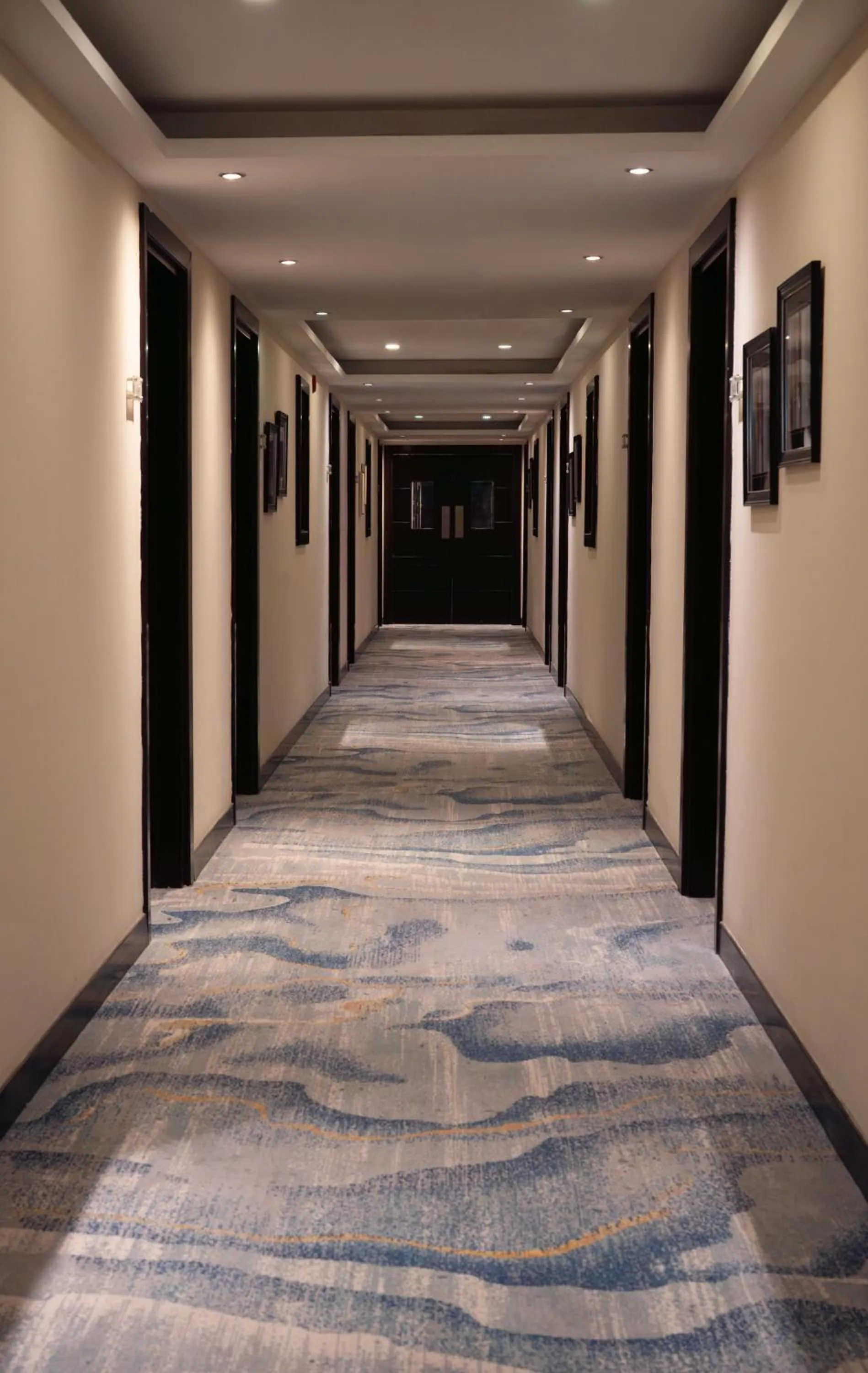 Property building in Metropolitan Al Mafraq Hotel