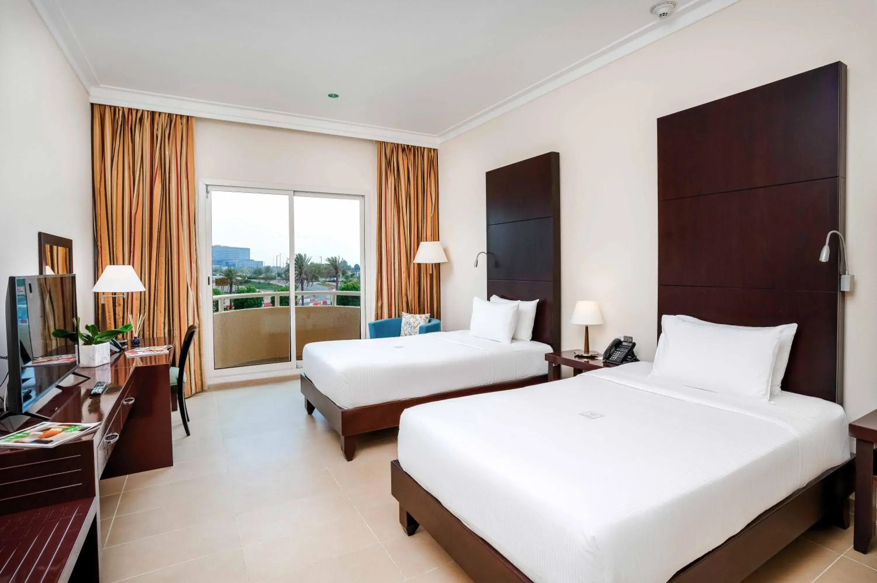 Deluxe Twin City View - single occupancy in Metropolitan Al Mafraq Hotel Deluxe Twin City View - single occupancy in Metropolitan Al Mafraq Hotel