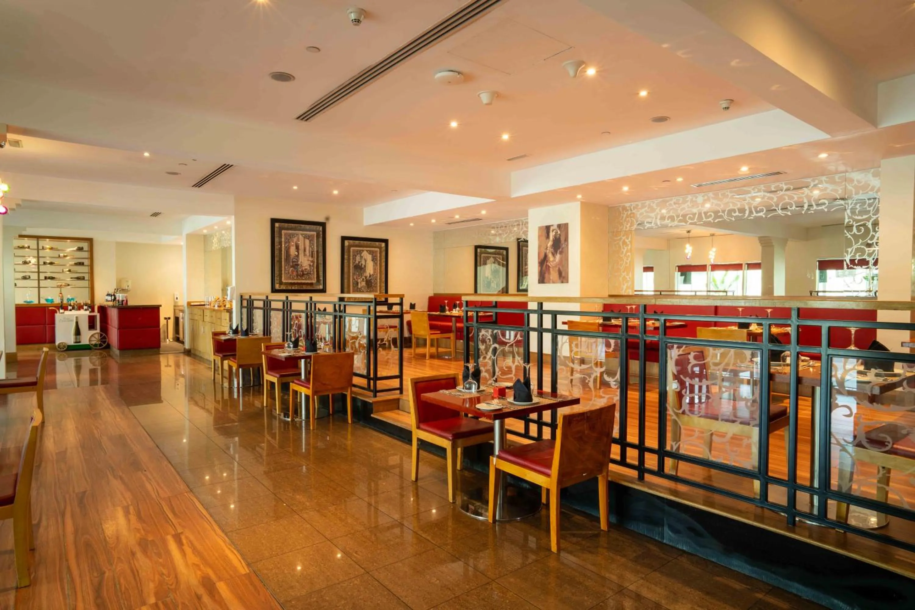 Restaurant/places to eat in Metropolitan Al Mafraq Hotel